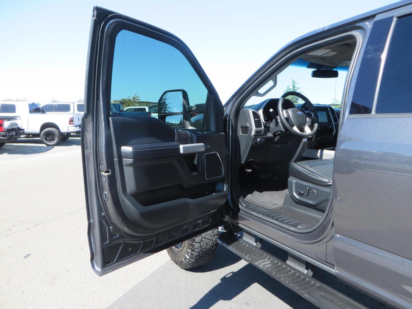 2019 Charcoal /BLACK Ford F250 Super Duty Crew Cab Lariat Crew Cab 4WD (1FT7W2BT0KE) with an V8 Turbo Diesel 6.7 Liter engine, Automatic 6-Spd w/SelectShift and TorqShift-G transmission, located at 2630 Grass Valley Highway, Auburn, CA, 95603, (530) 508-5100, 38.937893, -121.095482 - Features - BDS 4" radius arm suspension system, Fox 2.0 shocks, 37" NItto Ridge Grappler tires, 20" Method NV wheels, and window tint. - Photo#19