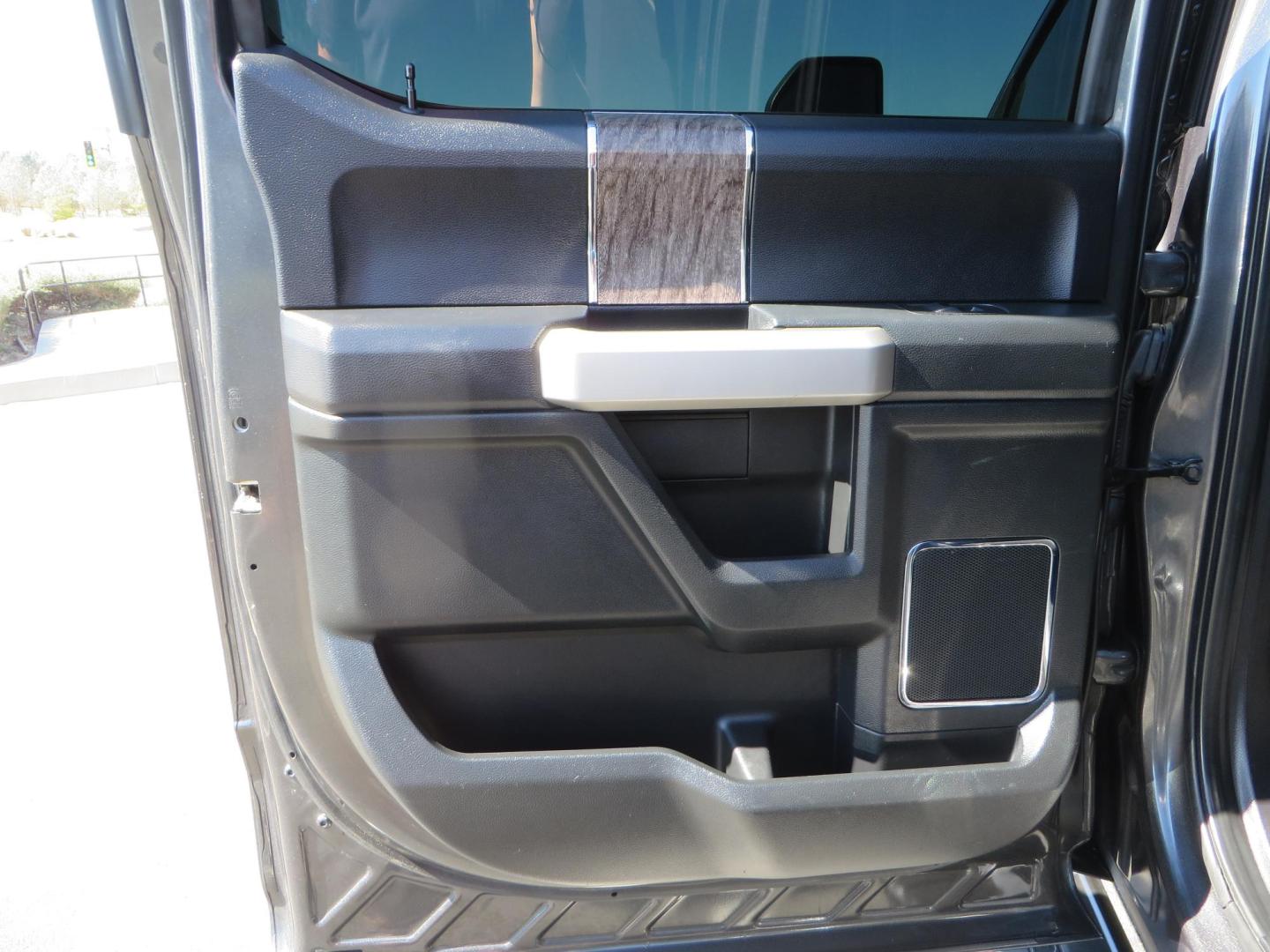 2019 Charcoal /BLACK Ford F250 Super Duty Crew Cab Lariat Crew Cab 4WD (1FT7W2BT0KE) with an V8 Turbo Diesel 6.7 Liter engine, Automatic 6-Spd w/SelectShift and TorqShift-G transmission, located at 2630 Grass Valley Highway, Auburn, CA, 95603, (530) 508-5100, 38.937893, -121.095482 - Features - BDS 4" radius arm suspension system, Fox 2.0 shocks, 37" NItto Ridge Grappler tires, 20" Method NV wheels, and window tint. - Photo#45