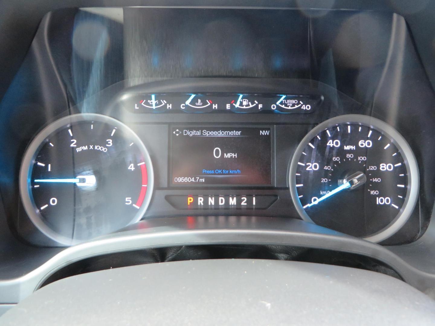 2019 White Ford F-250 SD XLT Crew Cab Short Bed 4WD (1FT7W2BT9KE) with an 6.7L V8 OHV 16V DIESEL engine, 6A transmission, located at 2630 Grass Valley Highway, Auburn, CA, 95603, (530) 508-5100, 38.937893, -121.095482 - Leveled XLT sitting on 22" SOTA Novakane wheels, 325 Nitto Ridge Grappler tires, Fox Shocks and dual steering stabilizers, Firestone Ride Rite air bags, Airlift wireless 1 air compressor, B and W Turnover gooseneck hitch, Weathertech floor liners, Deezee tailgate assist, and window tint. - Photo#38