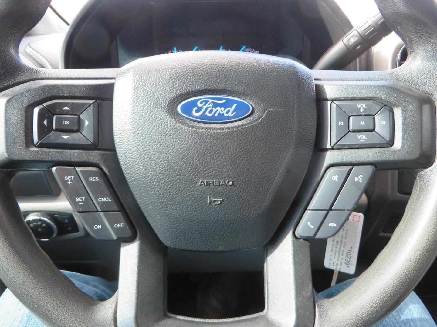 2019 White Ford F-250 SD XLT Crew Cab Short Bed 4WD (1FT7W2BT9KE) with an 6.7L V8 OHV 16V DIESEL engine, 6A transmission, located at 2630 Grass Valley Highway, Auburn, CA, 95603, (530) 508-5100, 38.937893, -121.095482 - Leveled XLT sitting on 22" SOTA Novakane wheels, 325 Nitto Ridge Grappler tires, Fox Shocks and dual steering stabilizers, Firestone Ride Rite air bags, Airlift wireless 1 air compressor, B and W Turnover gooseneck hitch, Weathertech floor liners, Deezee tailgate assist, and window tint. - Photo#39