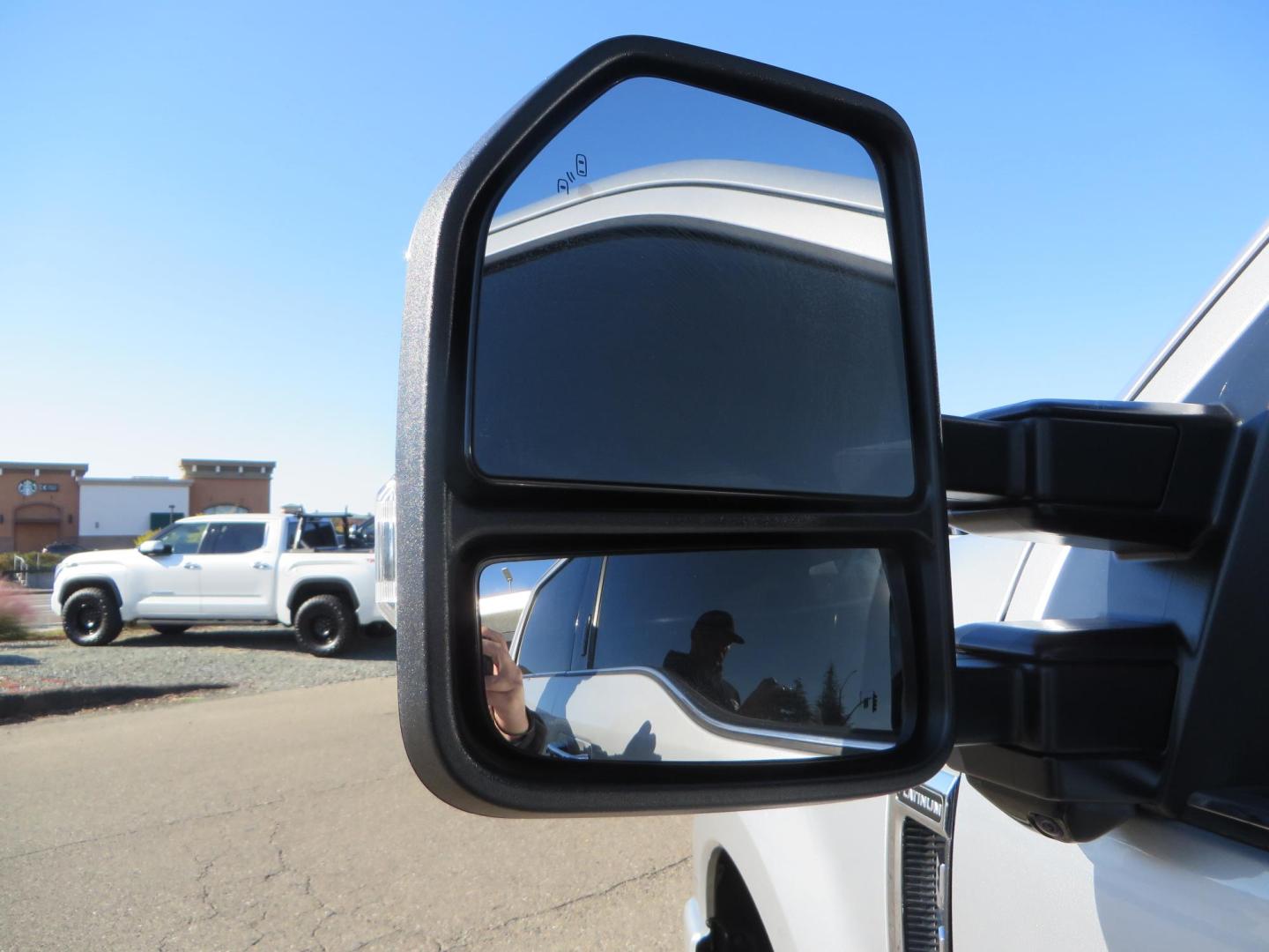 2019 SILVER /black Ford F-350 SD Platinum Crew Cab 4WD Long Bed (1FT8W3BT7KE) with an 6.7L V8 OHV 16V DIESEL engine, 6A transmission, located at 2630 Grass Valley Highway, Auburn, CA, 95603, (530) 508-5100, 38.937893, -121.095482 - Lond Bed Superduty with factory 5th wheel prep ready to tow with Rigid industries back up lights. - Photo#17