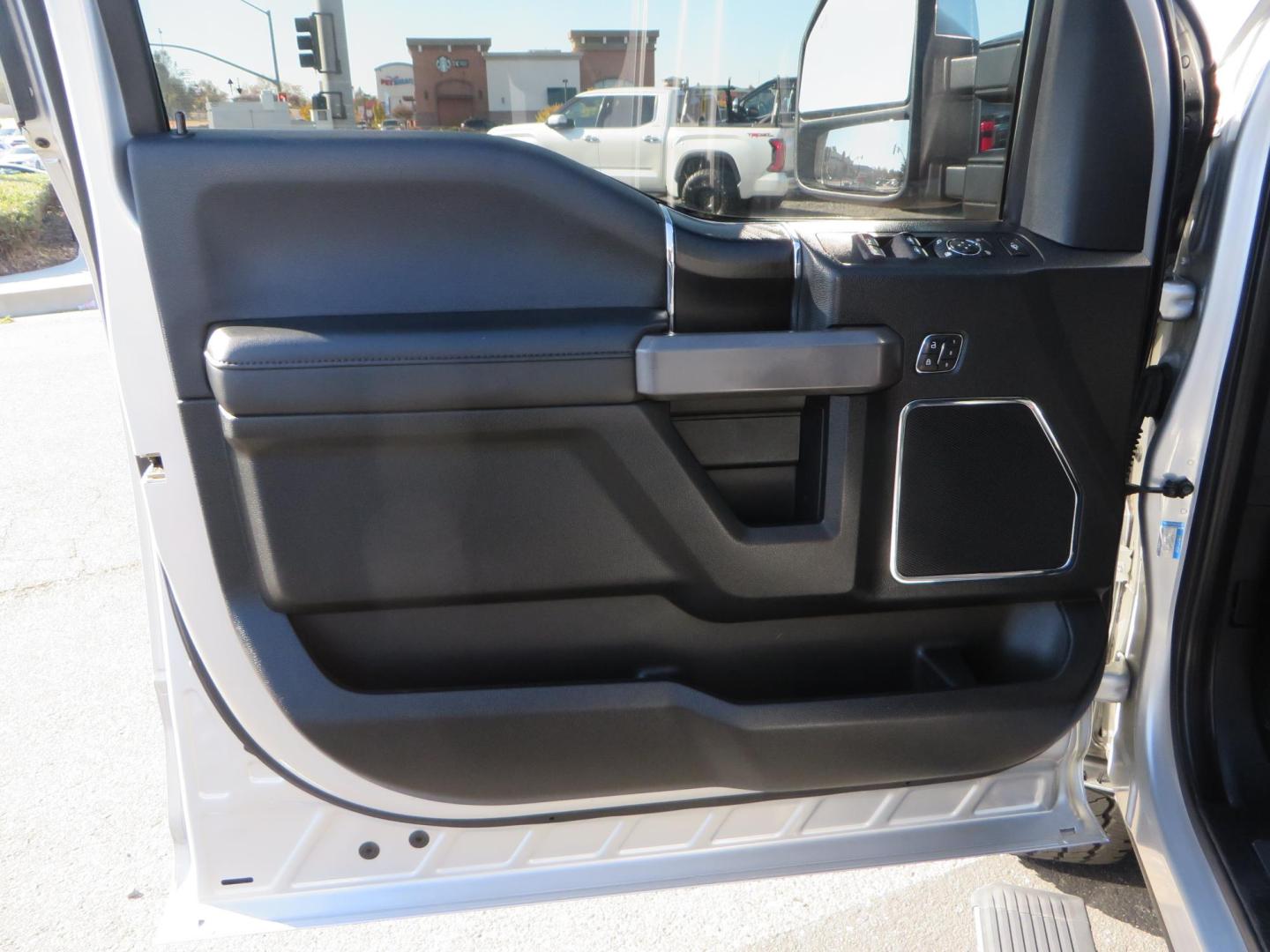 2019 SILVER /black Ford F-350 SD Platinum Crew Cab 4WD Long Bed (1FT8W3BT7KE) with an 6.7L V8 OHV 16V DIESEL engine, 6A transmission, located at 2630 Grass Valley Highway, Auburn, CA, 95603, (530) 508-5100, 38.937893, -121.095482 - Lond Bed Superduty with factory 5th wheel prep ready to tow with Rigid industries back up lights. - Photo#18