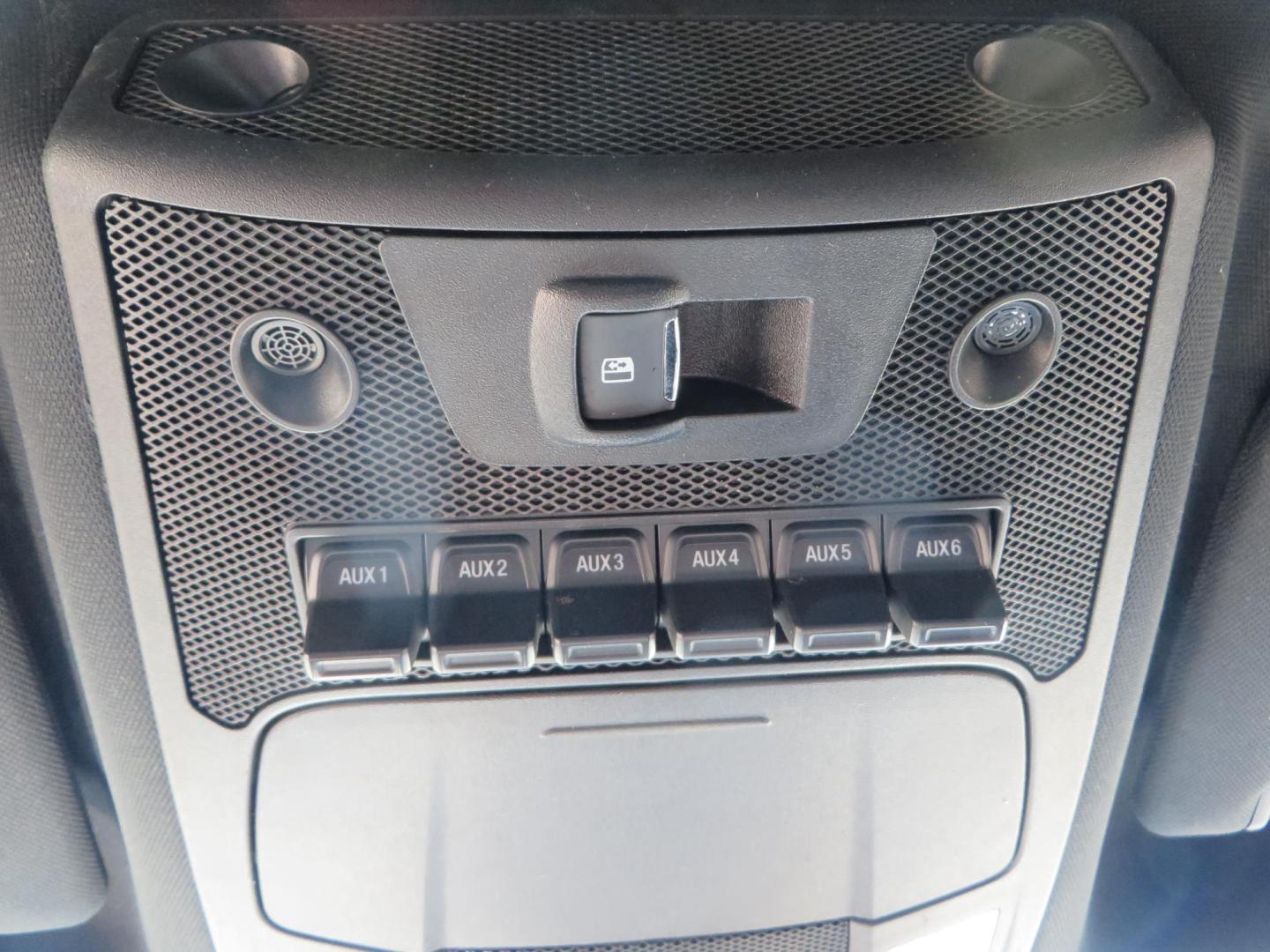 2019 SILVER /black Ford F-350 SD Platinum Crew Cab 4WD Long Bed (1FT8W3BT7KE) with an 6.7L V8 OHV 16V DIESEL engine, 6A transmission, located at 2630 Grass Valley Highway, Auburn, CA, 95603, (530) 508-5100, 38.937893, -121.095482 - Lond Bed Superduty with factory 5th wheel prep ready to tow with Rigid industries back up lights. - Photo#29
