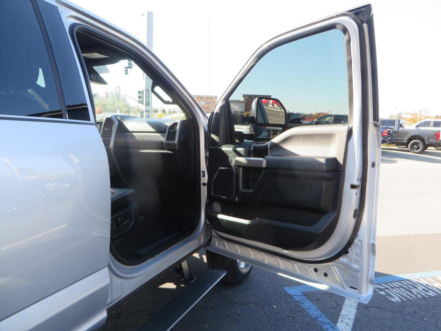 2019 SILVER /black Ford F-350 SD Platinum Crew Cab 4WD Long Bed (1FT8W3BT7KE) with an 6.7L V8 OHV 16V DIESEL engine, 6A transmission, located at 2630 Grass Valley Highway, Auburn, CA, 95603, (530) 508-5100, 38.937893, -121.095482 - Lond Bed Superduty with factory 5th wheel prep ready to tow with Rigid industries back up lights. - Photo#57