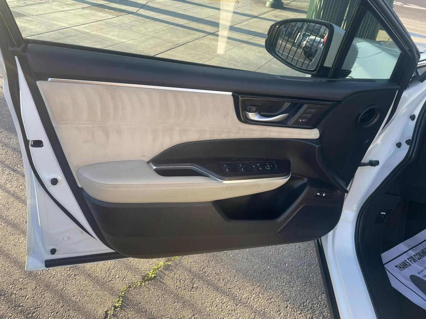 2019 Honda Clarity Touring Plug-In Hybrid (JHMZC5F35KC) with an 1.5L L4 DOHC 16V HYBRID engine, CVT transmission, located at 744 E Miner Ave, Stockton, CA, 95202, (209) 944-5770, 37.956863, -121.282082 - PLUS TAXES AND FEES NO CHAGRER AVAILABLE- Photo#5