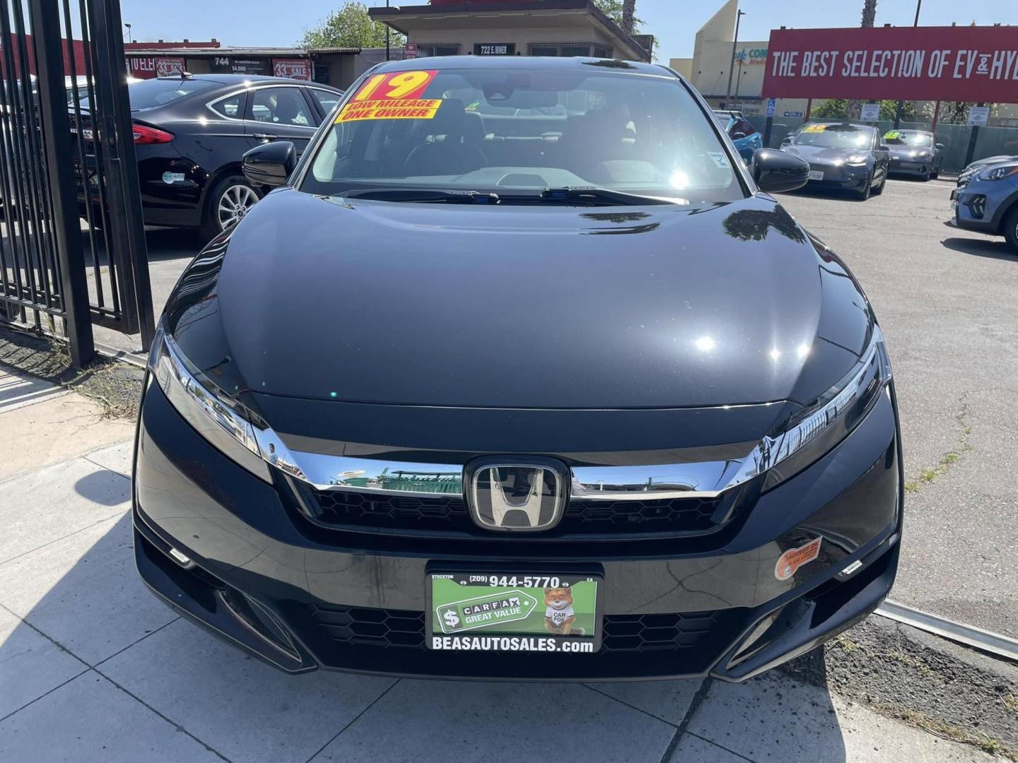 2019 BLACK Honda Clarity Plug-In Hybrid (JHMZC5F19KC) with an 1.5L L4 DOHC 16V HYBRID engine, CVT transmission, located at 744 E Miner Ave, Stockton, CA, 95202, (209) 944-5770, 37.956863, -121.282082 - PLUS TAXES AND FEES NO CHARGER AVAILABLE - Photo#2