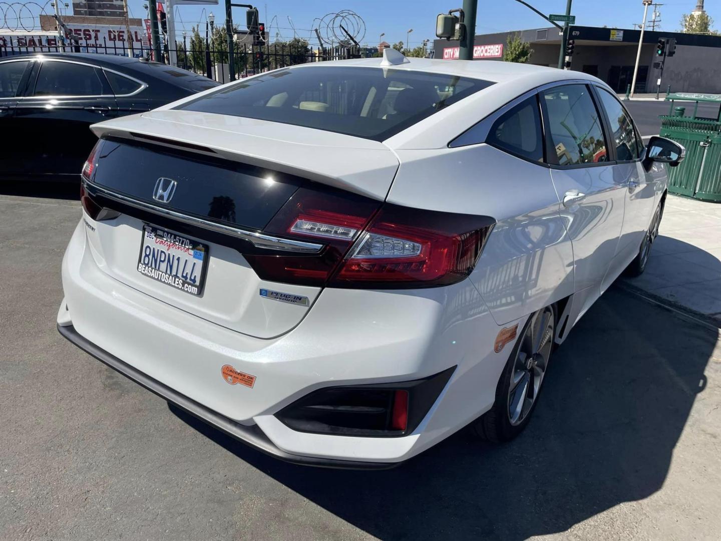 2019 WHITE Honda Clarity Plug-In Hybrid (JHMZC5F15KC) with an 1.5L L4 DOHC 16V HYBRID engine, CVT transmission, located at 744 E Miner Ave, Stockton, CA, 95202, (209) 944-5770, 37.956863, -121.282082 - PLUS TAXES AND FEES - Photo#12