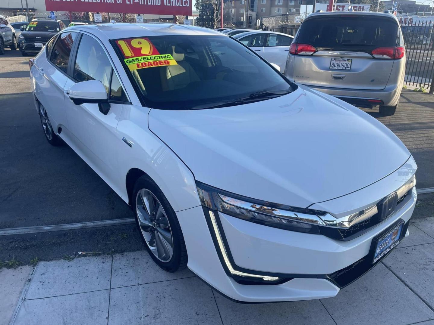 2019 Honda Clarity Touring Plug-In Hybrid (JHMZC5F35KC) with an 1.5L L4 DOHC 16V HYBRID engine, CVT transmission, located at 744 E Miner Ave, Stockton, CA, 95202, (209) 944-5770, 37.956863, -121.282082 - PLUS TAXES AND FEES NO CHAGRER AVAILABLE- Photo#1