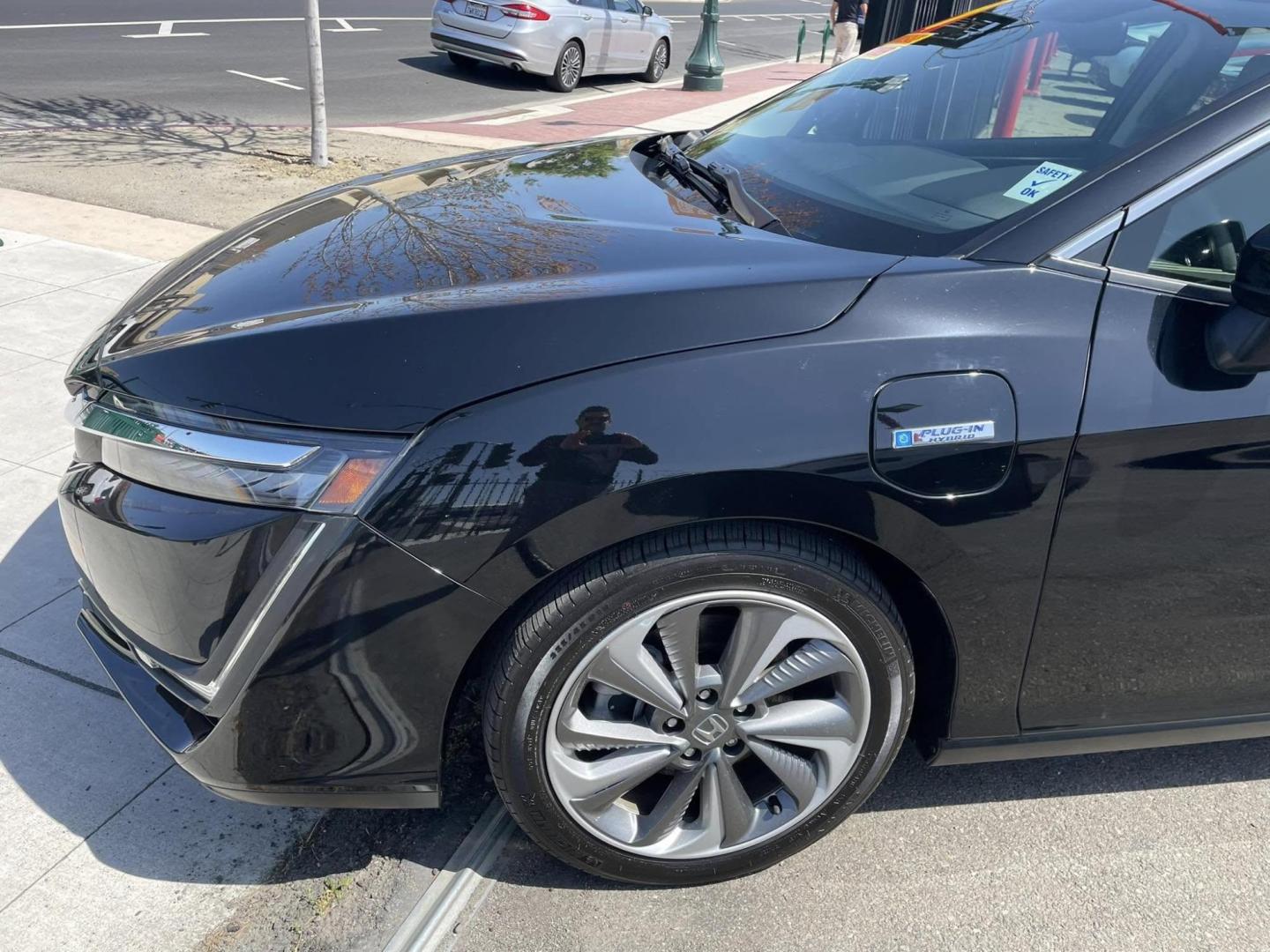 2019 BLACK Honda Clarity Plug-In Hybrid (JHMZC5F19KC) with an 1.5L L4 DOHC 16V HYBRID engine, CVT transmission, located at 744 E Miner Ave, Stockton, CA, 95202, (209) 944-5770, 37.956863, -121.282082 - PLUS TAXES AND FEES NO CHARGER AVAILABLE - Photo#4