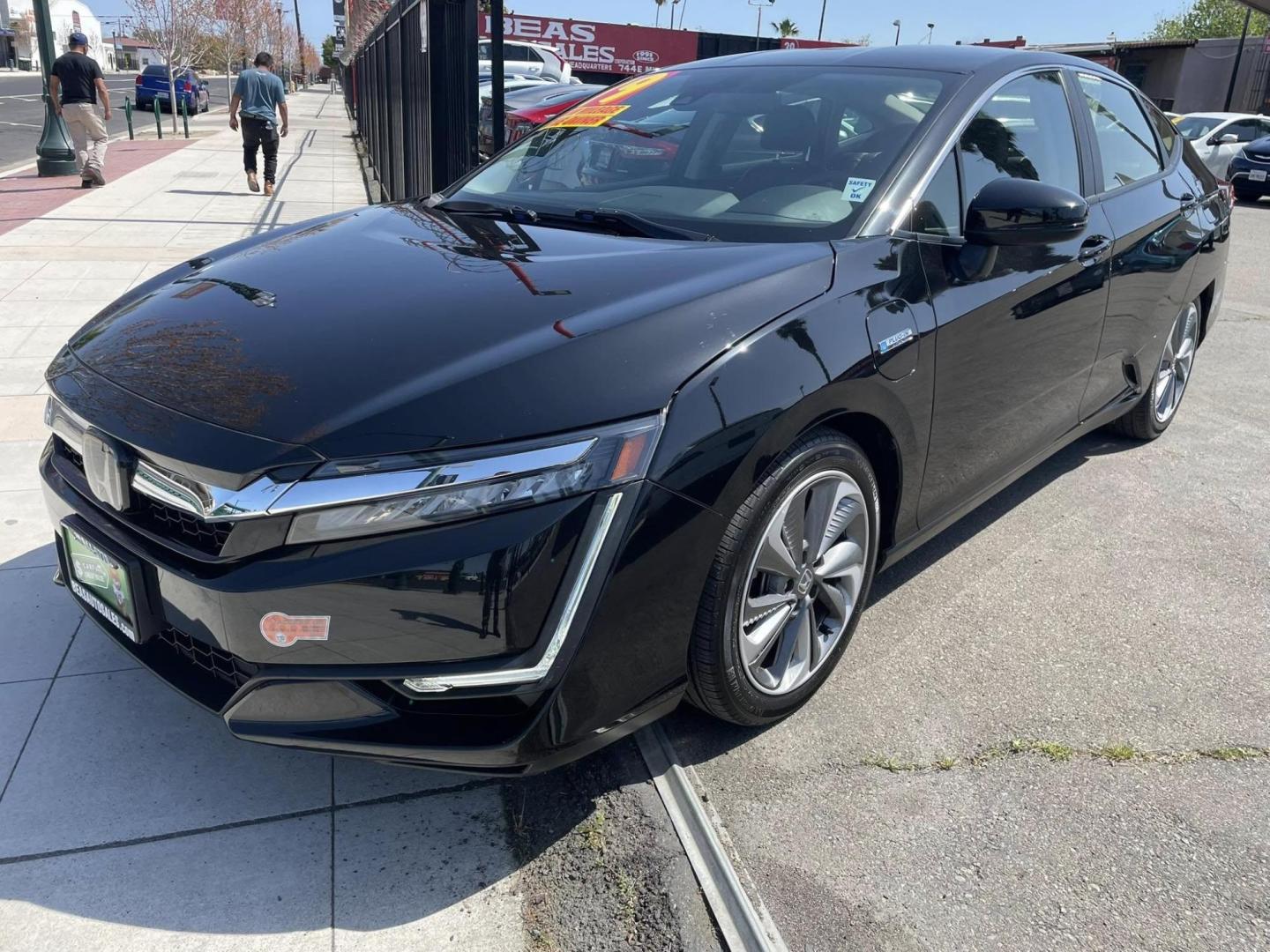 2019 BLACK Honda Clarity Plug-In Hybrid (JHMZC5F19KC) with an 1.5L L4 DOHC 16V HYBRID engine, CVT transmission, located at 744 E Miner Ave, Stockton, CA, 95202, (209) 944-5770, 37.956863, -121.282082 - PLUS TAXES AND FEES NO CHARGER AVAILABLE - Photo#3