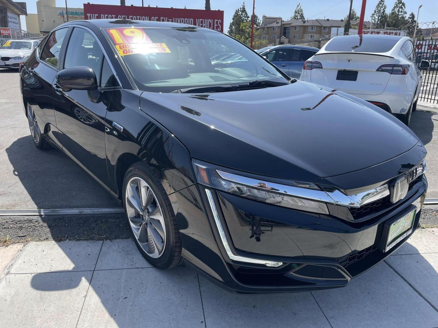 2019 BLACK Honda Clarity Plug-In Hybrid (JHMZC5F19KC) with an 1.5L L4 DOHC 16V HYBRID engine, CVT transmission, located at 744 E Miner Ave, Stockton, CA, 95202, (209) 944-5770, 37.956863, -121.282082 - PLUS TAXES AND FEES NO CHARGER AVAILABLE - Photo#0