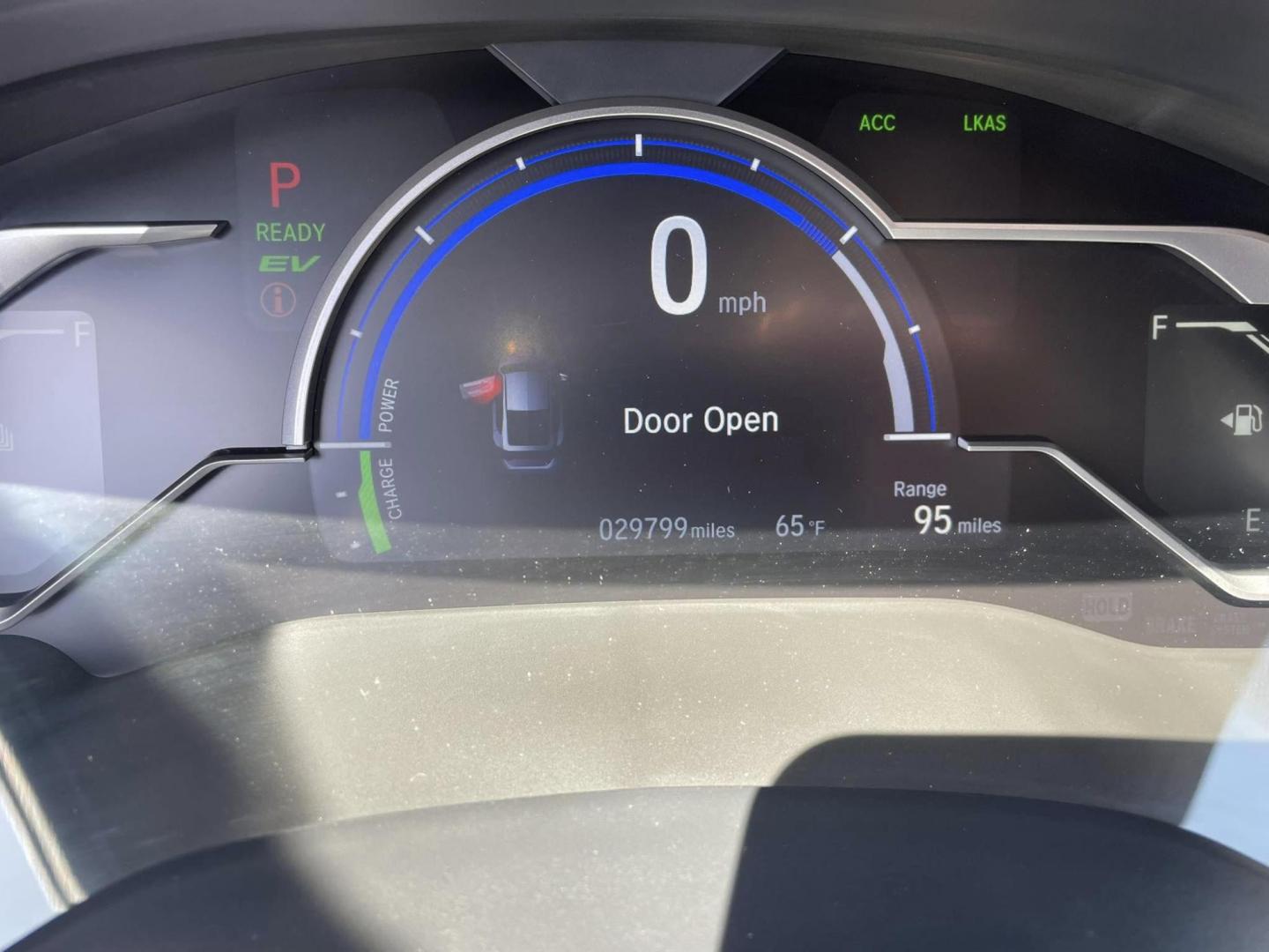 2019 BLACK Honda Clarity Plug-In Hybrid (JHMZC5F19KC) with an 1.5L L4 DOHC 16V HYBRID engine, CVT transmission, located at 744 E Miner Ave, Stockton, CA, 95202, (209) 944-5770, 37.956863, -121.282082 - PLUS TAXES AND FEES NO CHARGER AVAILABLE - Photo#12