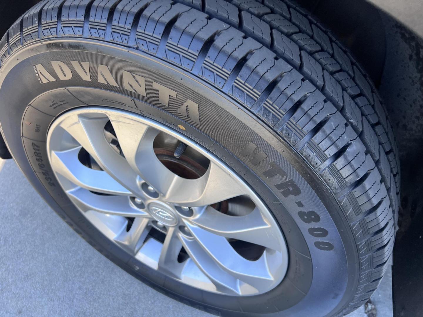 2019 Stormy BLue /Black Hyundai Santa Fe SEL 2.4 (5NMS33AD0KH) with an 2.4L L4 DOHC 16V engine, 8A transmission, located at 30 S. Berkeley Avenue, Pasadena, CA, 91107, (626) 248-7567, 34.145447, -118.109398 - Are you in the market for a stylish, reliable, and family-friendly SUV? Look no further than this 2019 Hyundai Santa Fe, available now at Crown City Motors, located at 30 S Berkeley Ave, Pasadena, CA 91107. As a premier Buy Here Pay Here dealership in Pasadena, we’re proud to offer this exceptiona - Photo#18