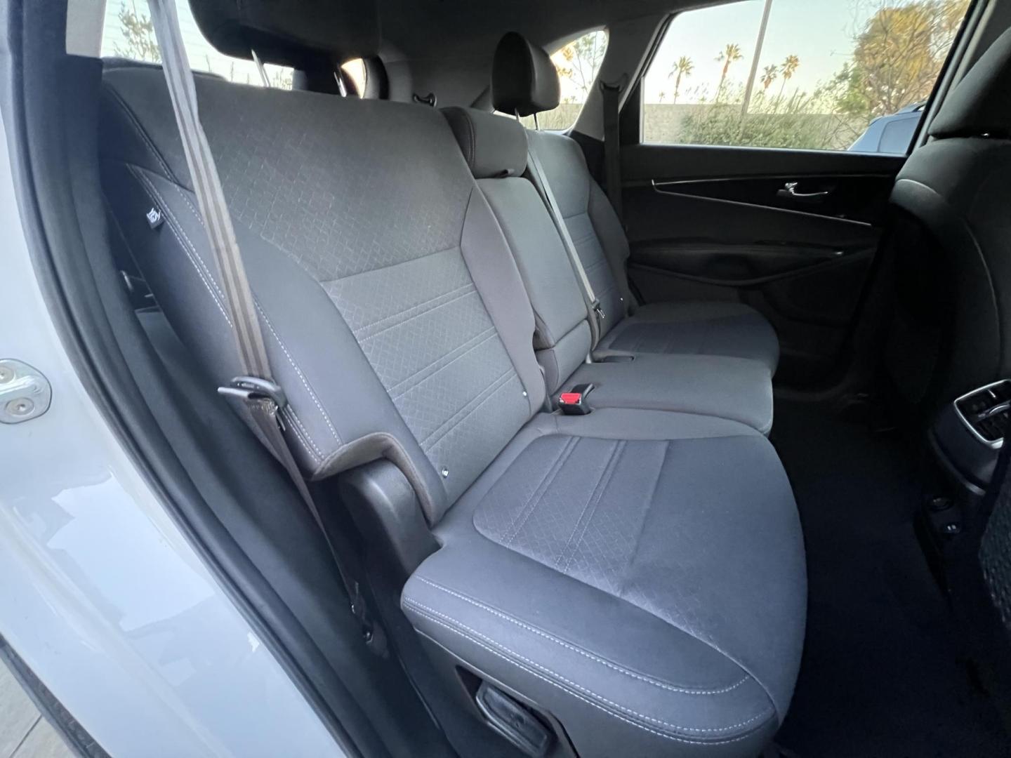 2019 White /Black Kia Sorento LX V6 2WD (5XYPG4A58KG) with an 3.3L V6 DOHC 24V engine, 6A transmission, located at 30 S. Berkeley Avenue, Pasadena, CA, 91107, (626) 248-7567, 34.145447, -118.109398 - Discover Your Ideal Family Vehicle with Third Row Seat and Rear AC – Perfect for Any Adventure! Finding a reliable, family-friendly vehicle with essential features like a third row seat and rear AC can be challenging, especially if you're working with bad credit. At our Buy Here Pay Here dealer - Photo#23