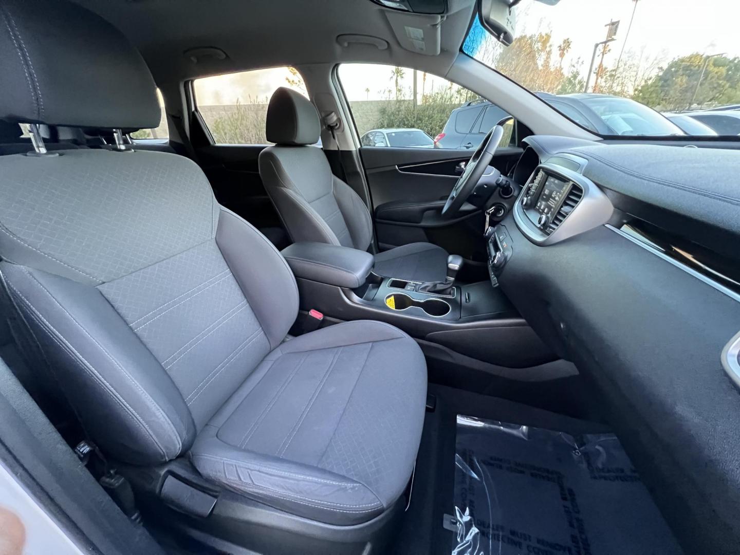 2019 White /Black Kia Sorento LX V6 2WD (5XYPG4A58KG) with an 3.3L V6 DOHC 24V engine, 6A transmission, located at 30 S. Berkeley Avenue, Pasadena, CA, 91107, (626) 248-7567, 34.145447, -118.109398 - Discover Your Ideal Family Vehicle with Third Row Seat and Rear AC – Perfect for Any Adventure! Finding a reliable, family-friendly vehicle with essential features like a third row seat and rear AC can be challenging, especially if you're working with bad credit. At our Buy Here Pay Here dealer - Photo#25