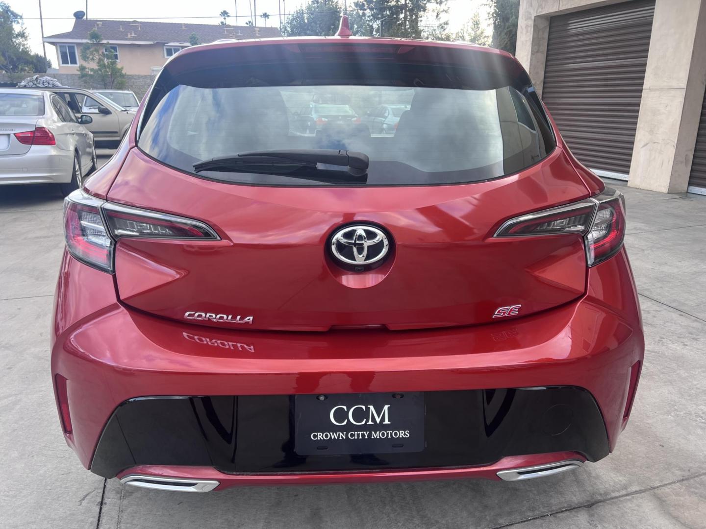 2019 Barcelona Red Metallic /Black Toyota Corolla L CVT (JTNK4RBEXK3) with an 1.8L L4 DOHC 16V engine, CVT transmission, located at 30 S. Berkeley Avenue, Pasadena, CA, 91107, (626) 248-7567, 34.145447, -118.109398 - 2019 Toyota Corolla Hatchback SE – Stylish, Reliable, and Easy Financing Options Looking for a dependable, stylish, and feature-packed compact car? This 2019 Toyota Corolla Hatchback SE is the perfect choice! With its sporty design, advanced technology, and exceptional reliability, this hatchba - Photo#3