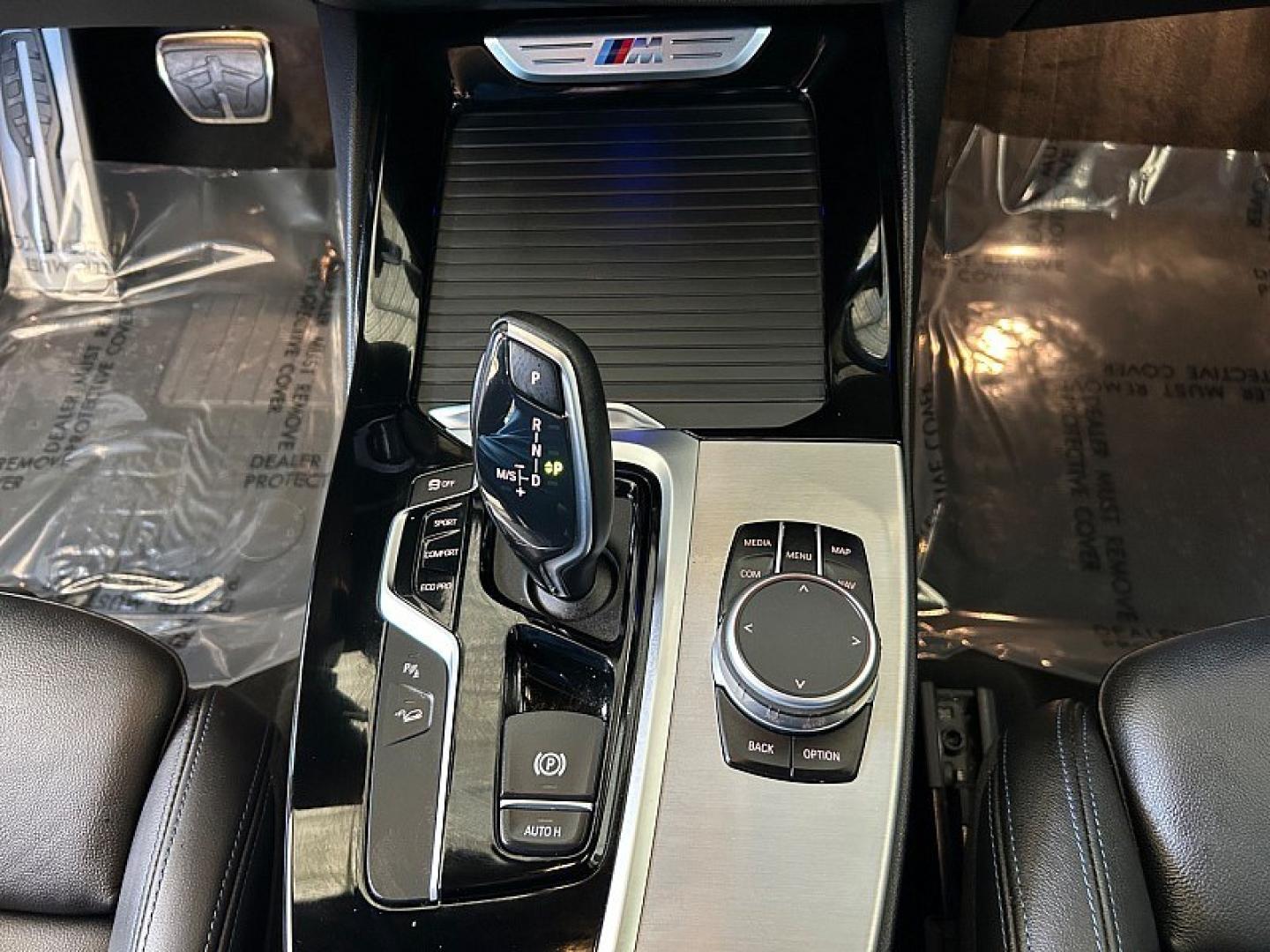 2019 BLACK BMW X3 (5UXTS3C59KL) with an 6-Cyl Turbo 3.0 Liter engine, Auto 8-Spd Stptrnc Spt transmission, located at 412 Auto Vista Drive, Palmdale, 93551, (661) 945-0620, 34.592636, -118.136681- Photo#19