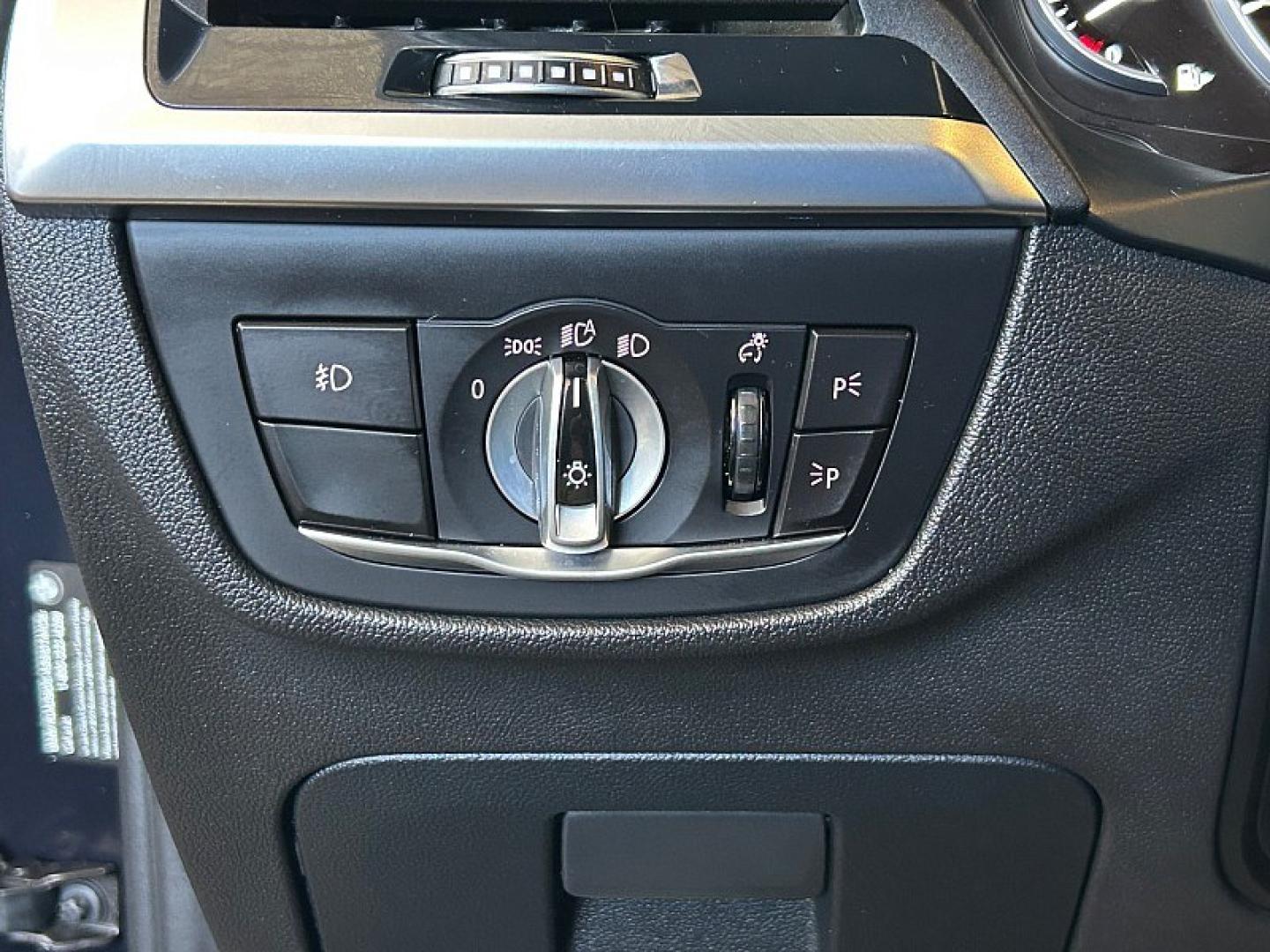 2019 BLACK BMW X3 (5UXTS3C59KL) with an 6-Cyl Turbo 3.0 Liter engine, Auto 8-Spd Stptrnc Spt transmission, located at 412 Auto Vista Drive, Palmdale, 93551, (661) 945-0620, 34.592636, -118.136681- Photo#29