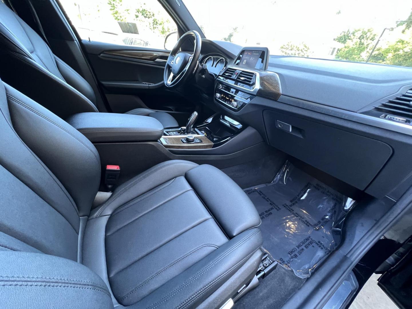 2019 Black /Black BMW X3 xDrive30i (5UXTR7C55KL) with an 2.0L L4 DOHC 16V engine, 8A transmission, located at 30 S. Berkeley Avenue, Pasadena, CA, 91107, (626) 248-7567, 34.145447, -118.109398 - uy Here Pay Here 2019 BMW X3 sDrive30i – Luxury SUV with $500 Down – Bad Credit OK – Pasadena Dealer Take your driving experience to the next level with this 2019 BMW X3 sDrive30i, available now at Crown City Motors in Pasadena. This premium SUV blends BMW’s iconic performance and luxury - Photo#13