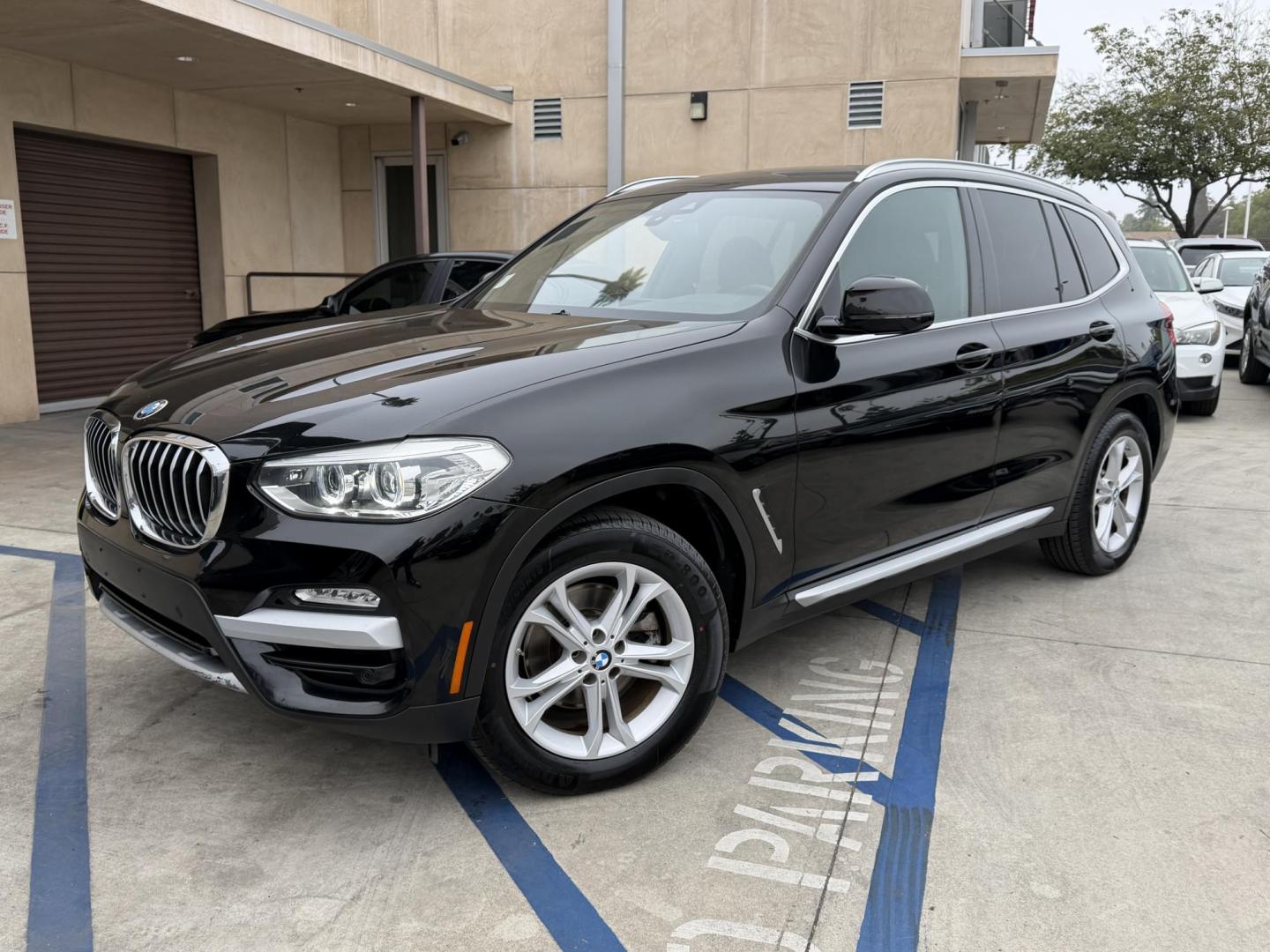 2019 BMW X3 xDrive30i (5UXTR7C54KL) with an 2.0L L4 DOHC 16V engine, 8A transmission, located at 30 S. Berkeley Avenue, Pasadena, CA, 91107, (626) 248-7567, 34.145447, -118.109398- Photo#0