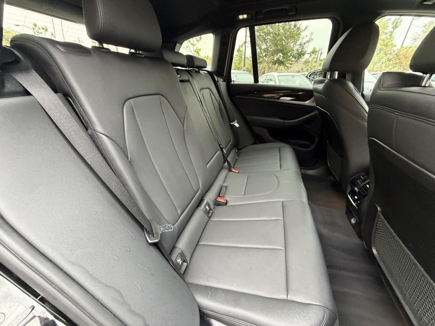 2019 BMW X3 xDrive30i (5UXTR7C54KL) with an 2.0L L4 DOHC 16V engine, 8A transmission, located at 30 S. Berkeley Avenue, Pasadena, CA, 91107, (626) 248-7567, 34.145447, -118.109398- Photo#17