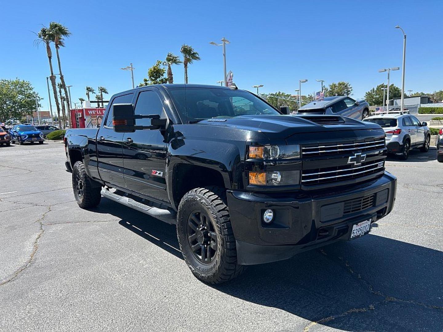 2019 BLACK CHEVROLET SILVERADO 2500 (1GC1KTEY4KF) , located at 412 Auto Vista Drive, Palmdale, 93551, (661) 945-0620, 34.592636, -118.136681- Photo#0