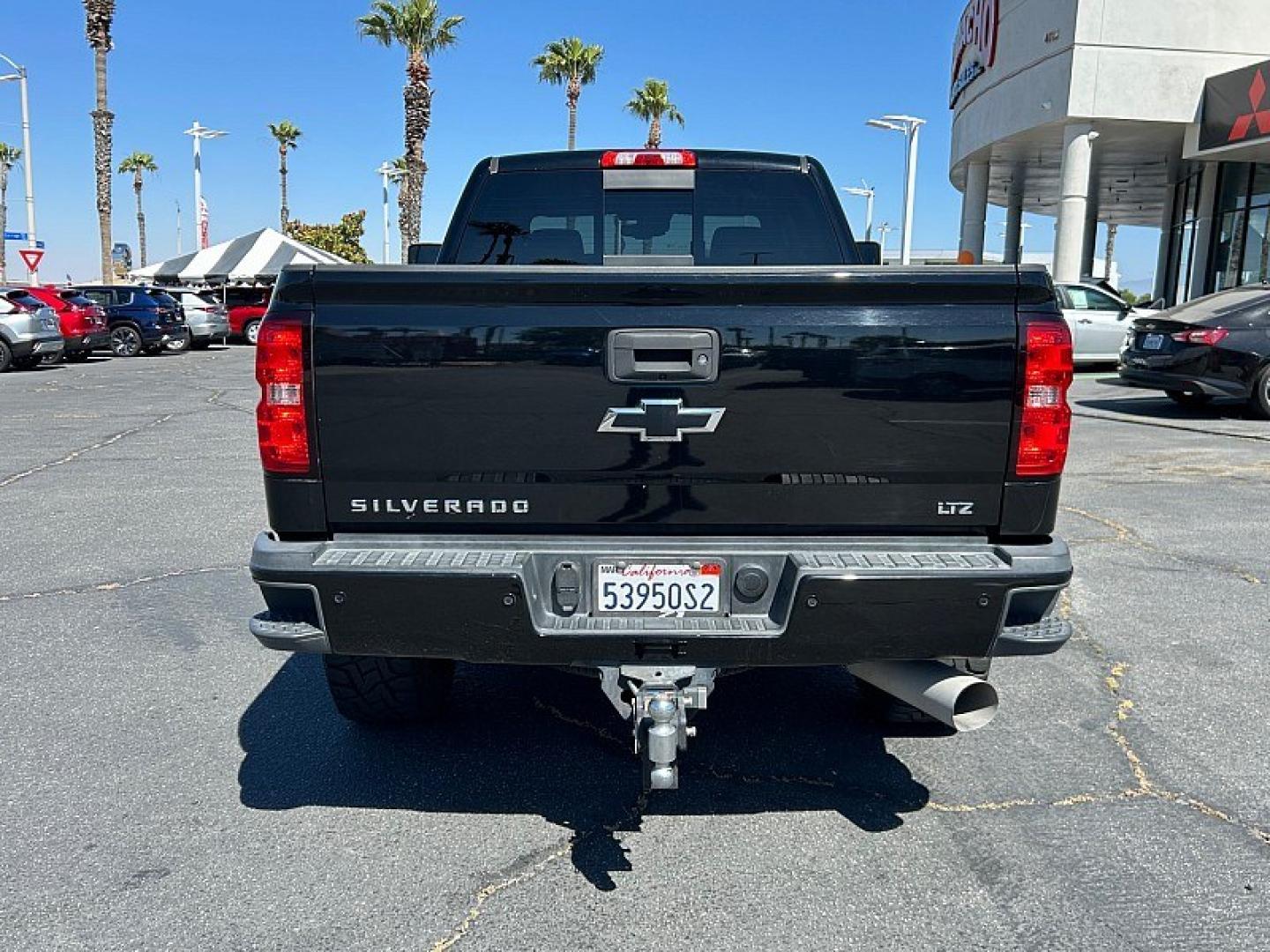 2019 BLACK CHEVROLET SILVERADO 2500 (1GC1KTEY4KF) , located at 412 Auto Vista Drive, Palmdale, 93551, (661) 945-0620, 34.592636, -118.136681- Photo#3