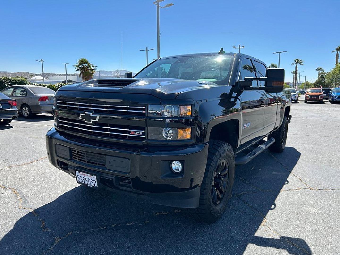 2019 BLACK CHEVROLET SILVERADO 2500 (1GC1KTEY4KF) , located at 412 Auto Vista Drive, Palmdale, 93551, (661) 945-0620, 34.592636, -118.136681- Photo#6