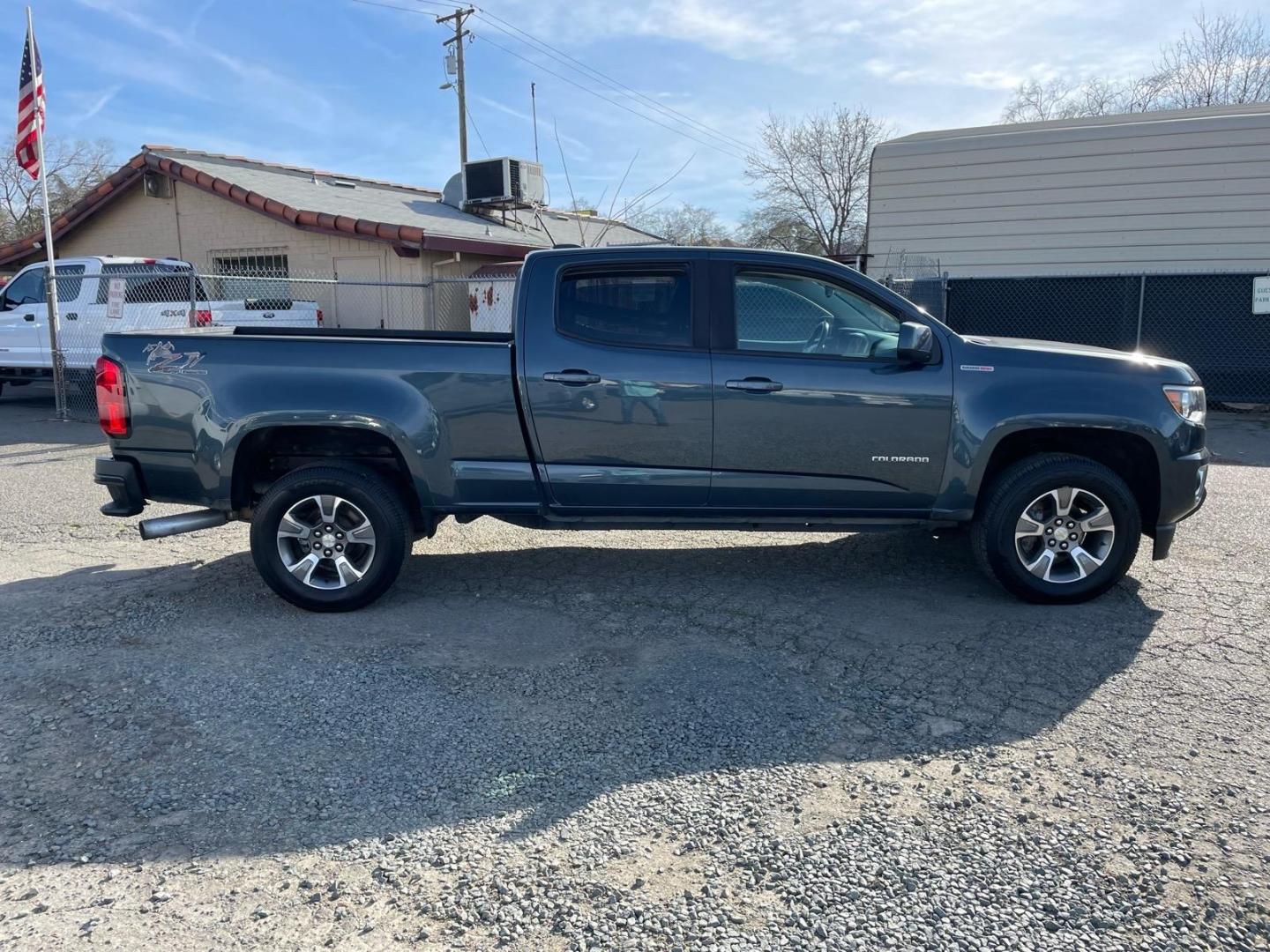 2019 Satin Steel Metallic Chevrolet Colorado Z71 (1GCPTDE18K1) with an 2.8L Duramax 2.8L Diesel Turbo I4 181hp 369ft. lbs. Common Rail Direct Injection engine, 6-Speed Shiftable Automatic transmission, located at 800 Riverside Ave, Roseville, CA, 95678, 916-773-4549 & Toll Free: 866-719-4393, 38.732265, -121.291039 - DURAMAX DIESEL CREW CAB 4X4 Z-71 ONE OWNER LEATHER - Photo#6