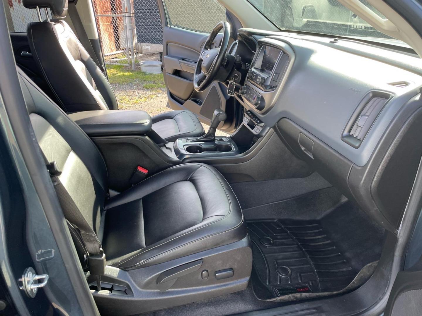 2019 Satin Steel Metallic Chevrolet Colorado Z71 (1GCPTDE18K1) with an 2.8L Duramax 2.8L Diesel Turbo I4 181hp 369ft. lbs. Common Rail Direct Injection engine, 6-Speed Shiftable Automatic transmission, located at 800 Riverside Ave, Roseville, CA, 95678, 916-773-4549 & Toll Free: 866-719-4393, 38.732265, -121.291039 - DURAMAX DIESEL CREW CAB 4X4 Z-71 ONE OWNER LEATHER - Photo#13