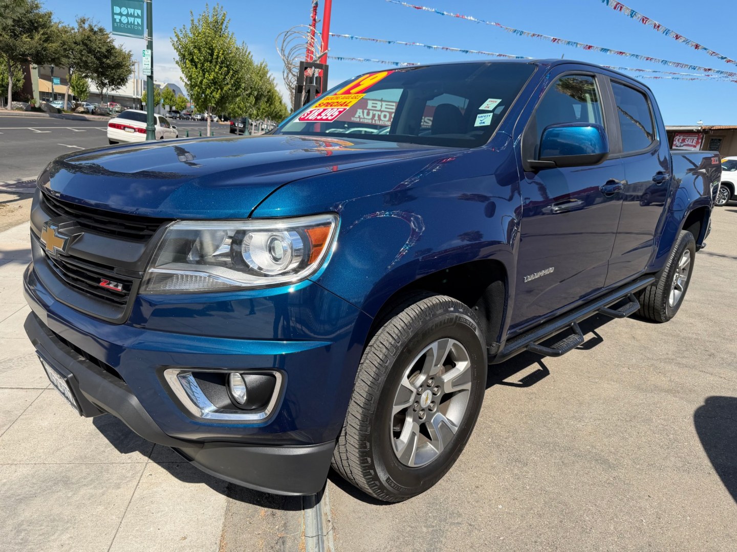 2019 Chevrolet Colorado Z71 Crew Cab 2WD (1GCGSDEAXK1) with an 2.5L L4 DOHC 16V GAS engine, 6A transmission, located at 744 E Miner Ave, Stockton, CA, 95202, (209) 944-5770, 37.956863, -121.282082- Photo#4