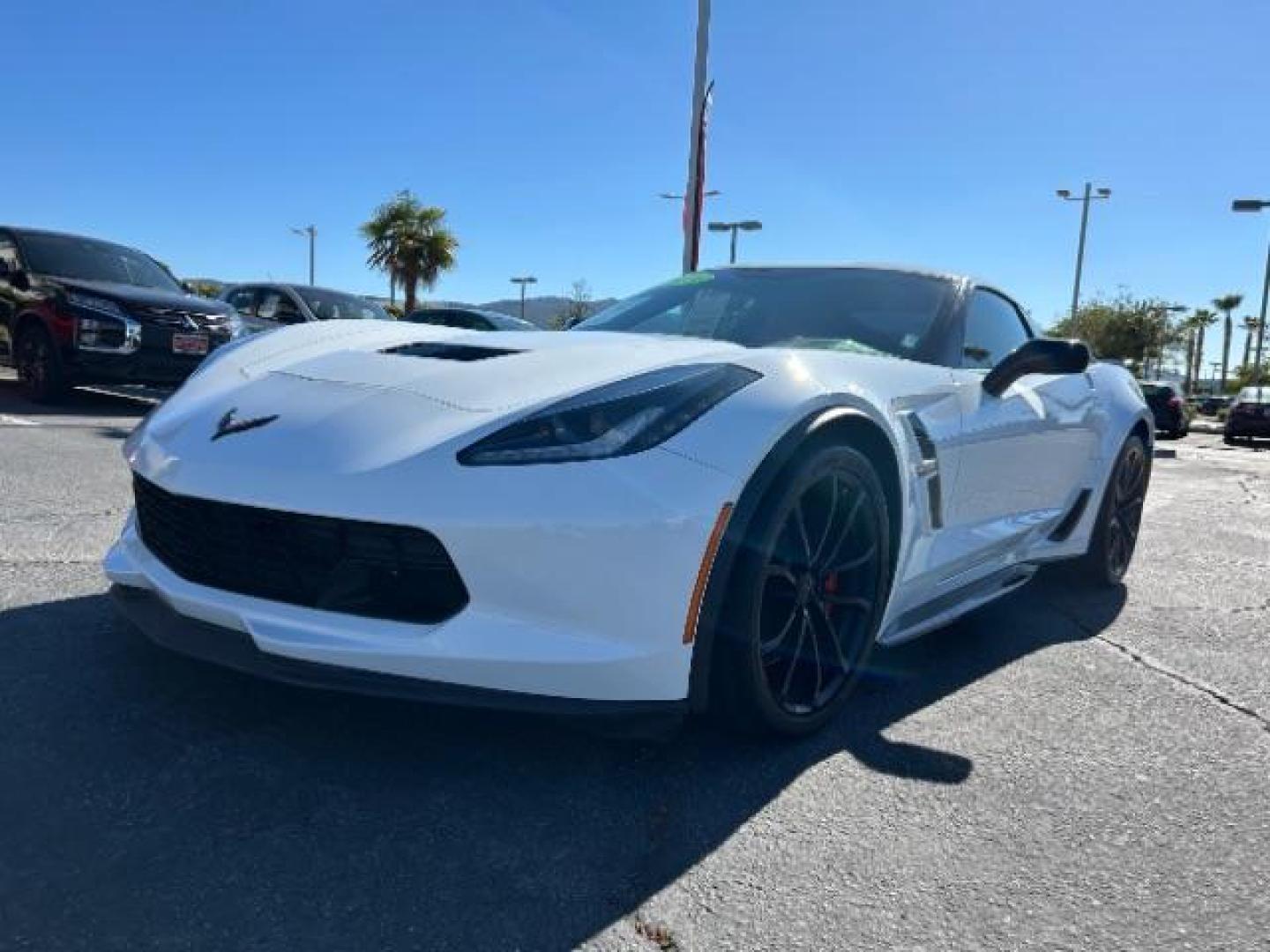 2019 WHITE Chevrolet Corvette (1G1YW2D79K5) with an V8 6.2 Liter engine, located at 412 Auto Vista Drive, Palmdale, 93551, (661) 945-0620, 34.592636, -118.136681 - Photo#4