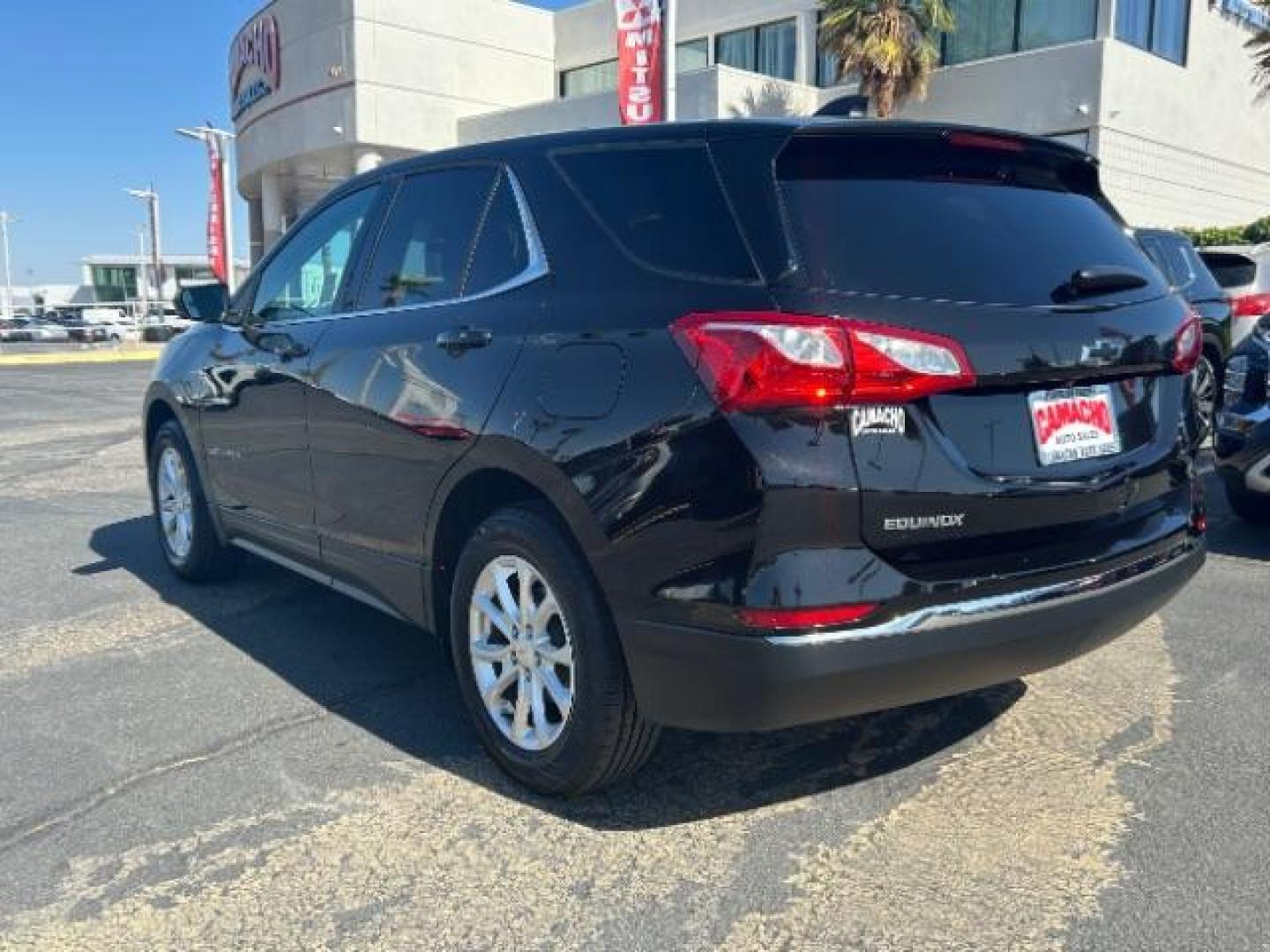 2019 BLACK Chevrolet Equinox (2GNAXKEV8K6) with an 4-Cyl Turbo 1.5 Liter engine, Automatic 6-Spd w/Overdrive transmission, located at 412 Auto Vista Drive, Palmdale, 93551, (661) 945-0620, 34.592636, -118.136681 - Photo#6