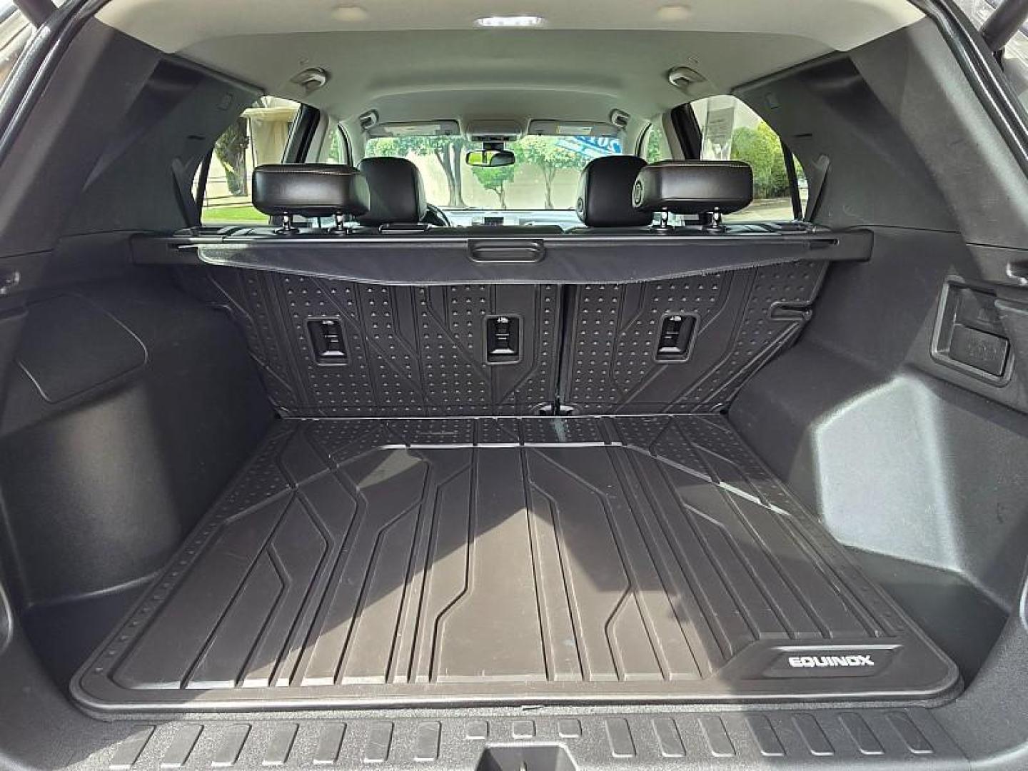 2019 GRAY Chevrolet Equinox (3GNAXYEX7KS) with an 4-Cyl Turbo 2.0 Liter engine, Automatic 9-Spd w/Overdrive transmission, located at 246 E Walker St., Orland, 95963, (530) 865-5800, 39.747589, -122.178398 - Photo#15