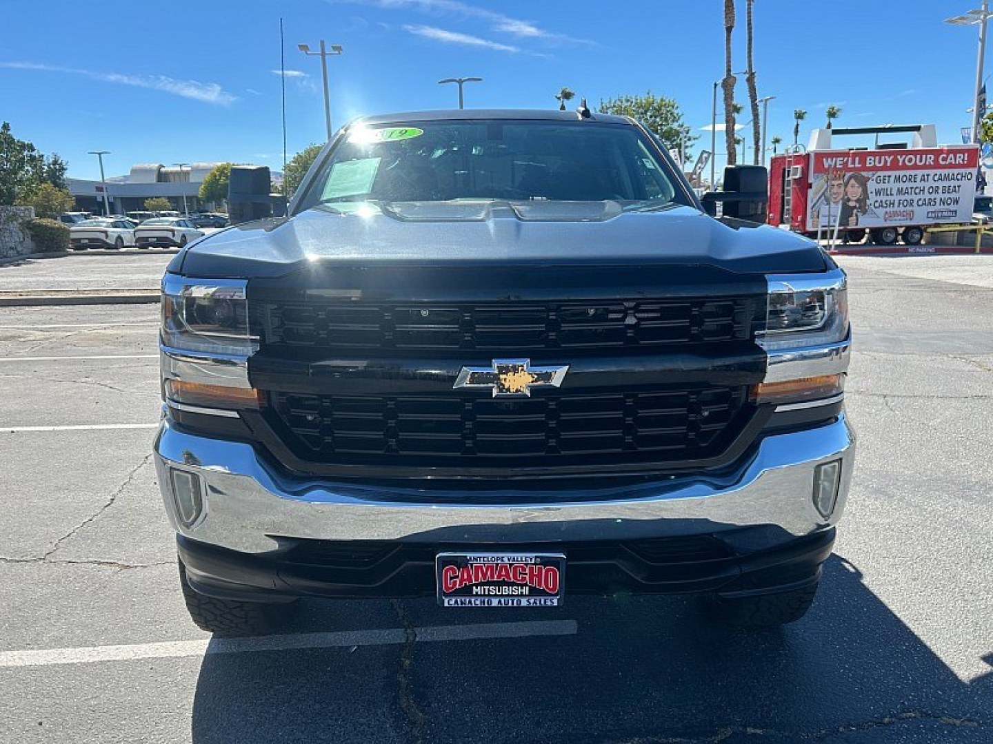 2019 GRAY Chevrolet Silverado 1500 2WD (2GCRCPEC1K1) with an 8-Cyl 5.3 Liter engine, Automatic 6-Spd HD w/Overdrive transmission, located at 412 Auto Vista Drive, Palmdale, 93551, (661) 945-0620, 34.592636, -118.136681- Photo#5