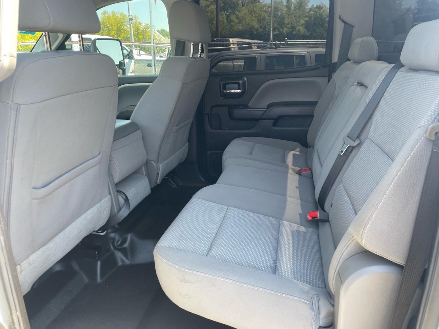 2019 Summit White Chevrolet Silverado 3500HD Work Truck (1GC4KVCY0KF) with an 6.6L Duramax 6.6L Biodiesel Turbo V8 445hp 910ft. lbs. Common Rail Direct Injection engine, Allison 1000 6-Speed Shiftable Automatic transmission, located at 800 Riverside Ave, Roseville, CA, 95678, 916-773-4549 & Toll Free: 866-719-4393, 38.732265, -121.291039 - DURAMAX DIESEL CREW CAB DUALLY 4X4 DIESEL ALLISON TRANSMISSION SERVICE RECORDS ON CLEAN CARFAX- Photo#11