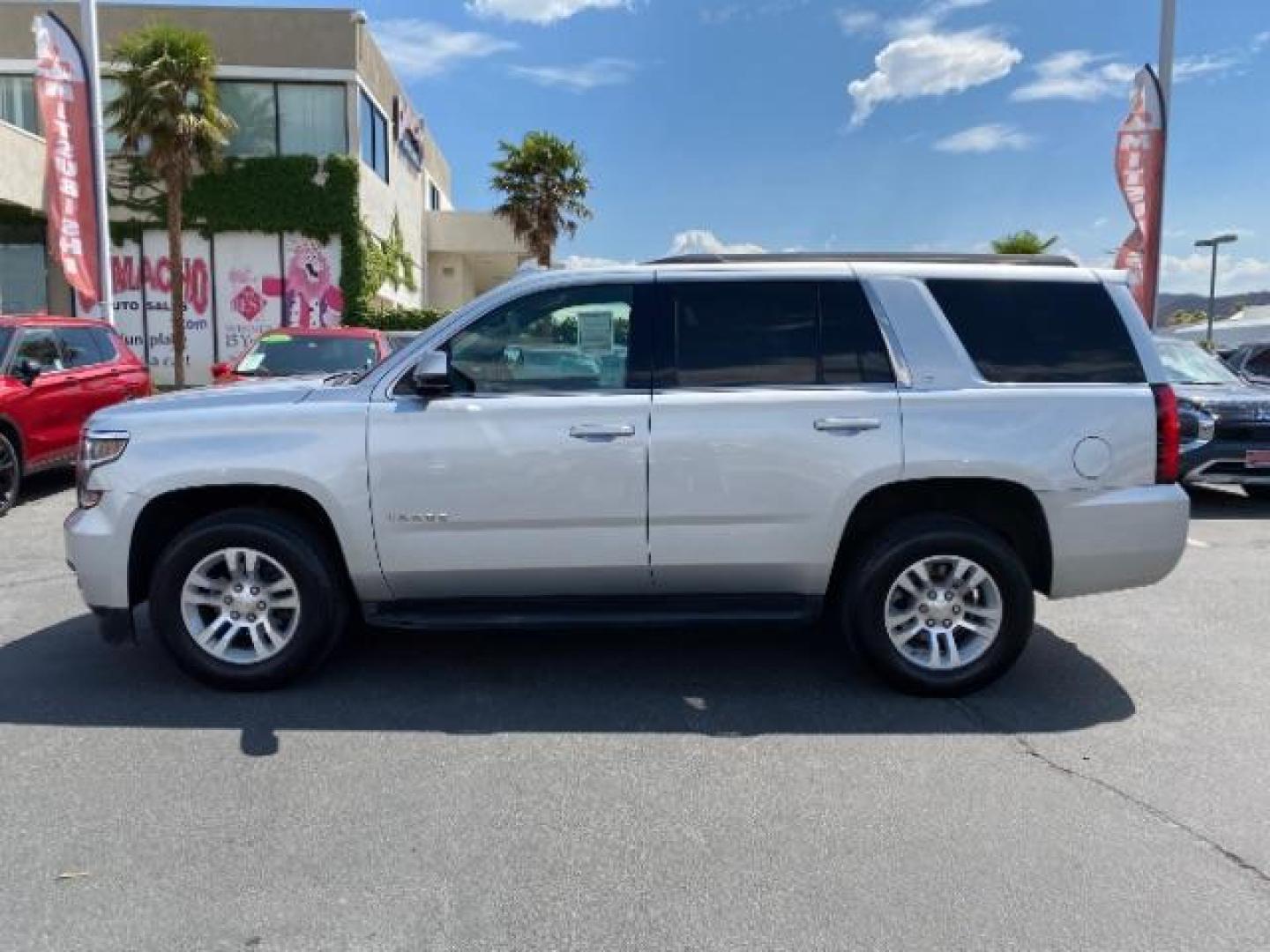 2019 SILVER Chevrolet Tahoe (1GNSCBKC8KR) with an V8 EcoTec3 5.3 Liter engine, Automatic 6-Spd w/Overdrive transmission, located at 412 Auto Vista Drive, Palmdale, 93551, (661) 945-0620, 34.592636, -118.136681 - Photo#4