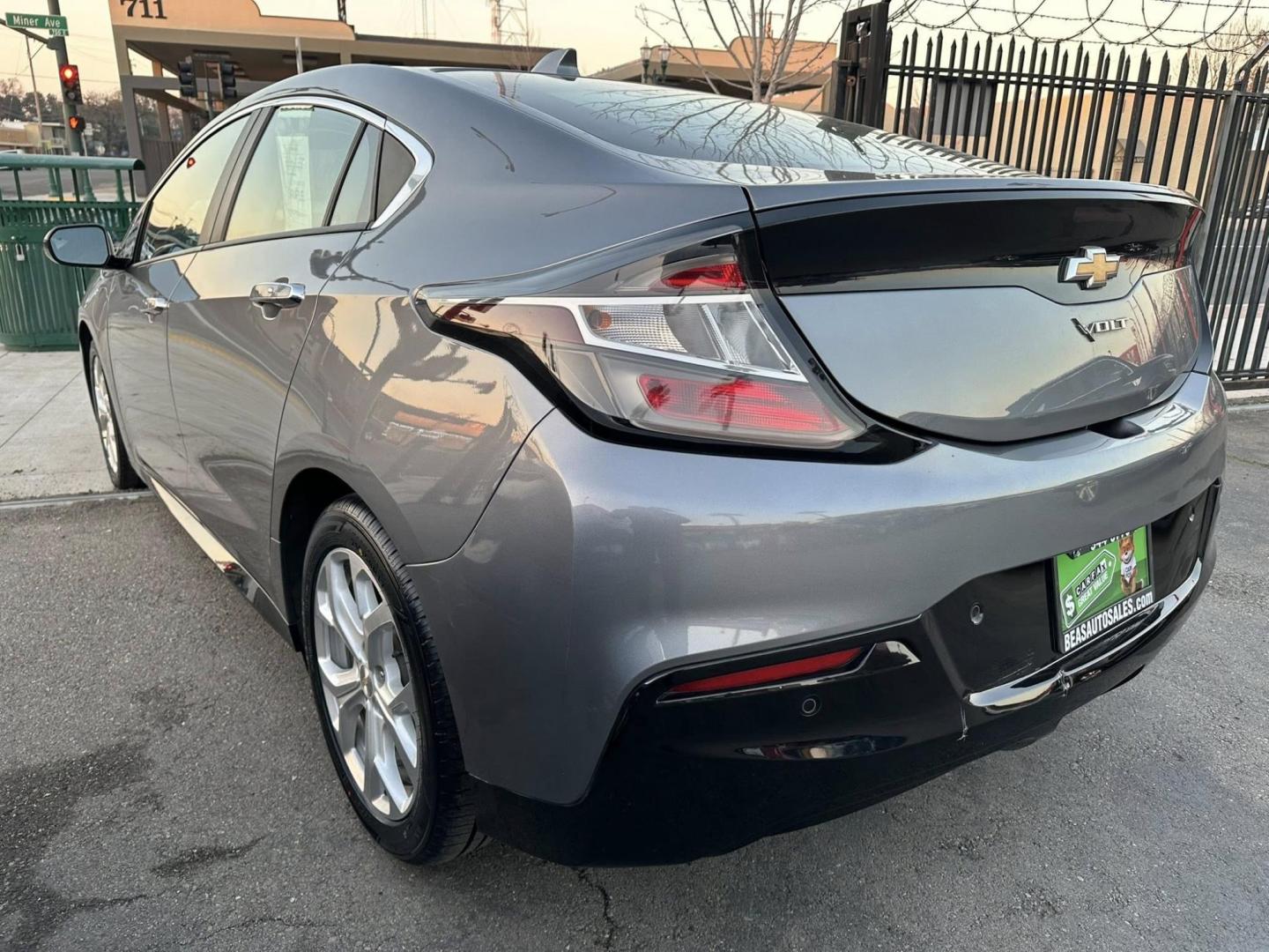 2019 Chevrolet Volt Premier (1G1RD6S55KU) with an 1.5L L4 DOHC 16V engine, CVT transmission, located at 744 E Miner Ave, Stockton, CA, 95202, (209) 944-5770, 37.956863, -121.282082 - PLUS TAXES AND FEES - Photo#10