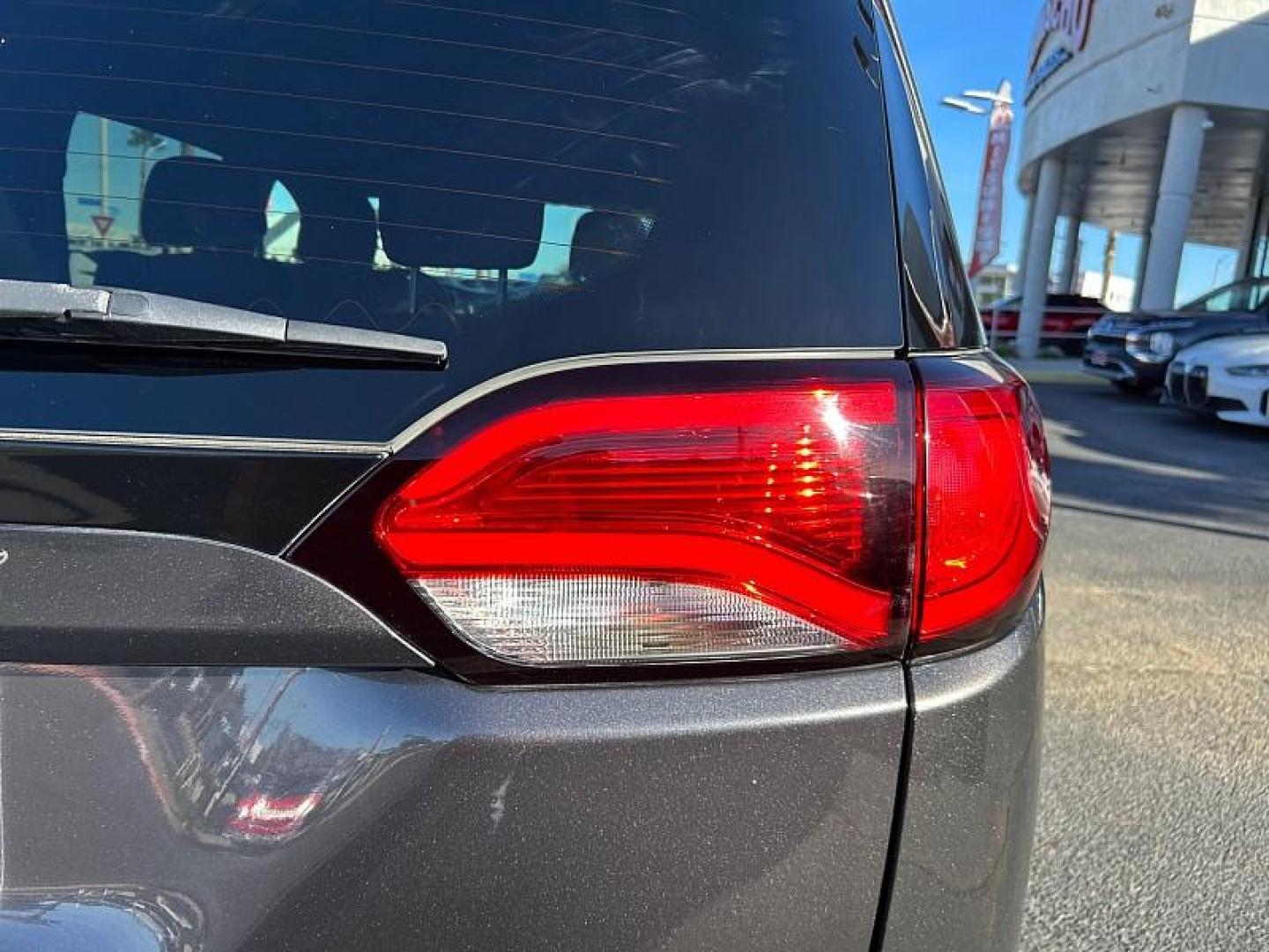 2019 /GRAY Chrysler Pacifica (2C4RC1FG4KR) with an V6 3.6 Liter engine, Automatic 9-Spd transmission, located at 412 Auto Vista Drive, Palmdale, 93551, (661) 945-0620, 34.592636, -118.136681 - Photo#11