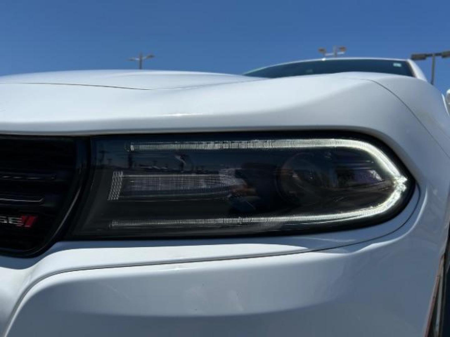 2019 WHITE Dodge Charger (2C3CDXBG0KH) with an V6 3.6 Liter engine, Automatic 8-Spd w/AutoStick transmission, located at 412 Auto Vista Drive, Palmdale, 93551, (661) 945-0620, 34.592636, -118.136681 - Photo#8