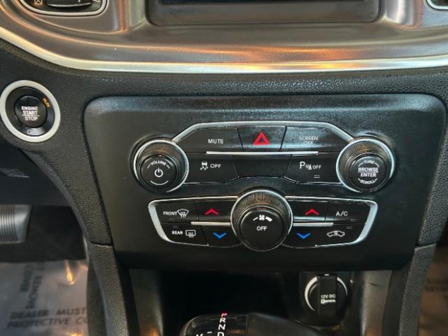 2019 WHITE Dodge Charger (2C3CDXBG0KH) with an V6 3.6 Liter engine, Automatic 8-Spd w/AutoStick transmission, located at 412 Auto Vista Drive, Palmdale, 93551, (661) 945-0620, 34.592636, -118.136681 - Photo#17