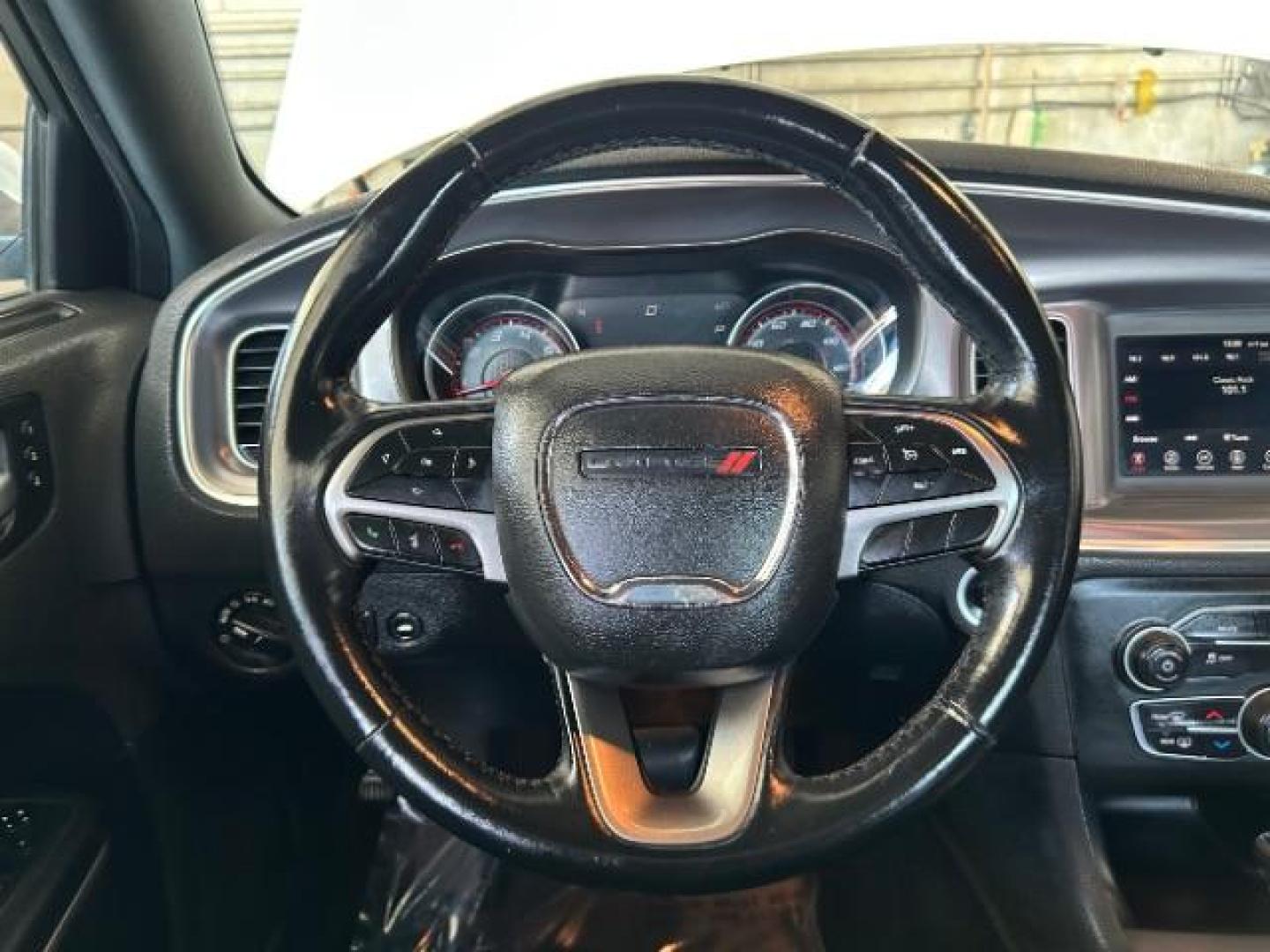 2019 WHITE Dodge Charger (2C3CDXBG0KH) with an V6 3.6 Liter engine, Automatic 8-Spd w/AutoStick transmission, located at 412 Auto Vista Drive, Palmdale, 93551, (661) 945-0620, 34.592636, -118.136681 - Photo#19