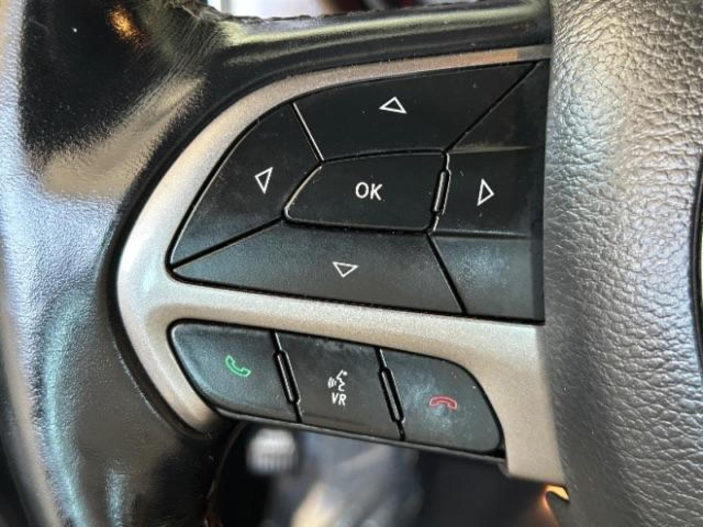 2019 WHITE Dodge Charger (2C3CDXBG0KH) with an V6 3.6 Liter engine, Automatic 8-Spd w/AutoStick transmission, located at 412 Auto Vista Drive, Palmdale, 93551, (661) 945-0620, 34.592636, -118.136681 - Photo#27