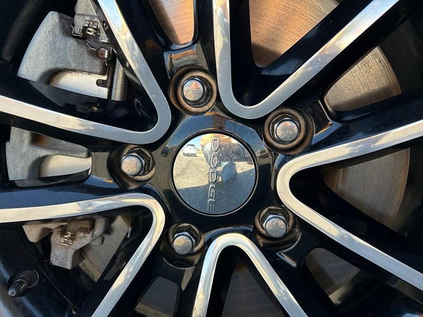 2019 SILVER Dodge Grand Caravan (2C4RDGEG9KR) with an V6 Flex Fuel 3.6 Liter engine, Automatic 6-Spd transmission, located at 412 Auto Vista Drive, Palmdale, 93551, (661) 945-0620, 34.592636, -118.136681 - Photo#11