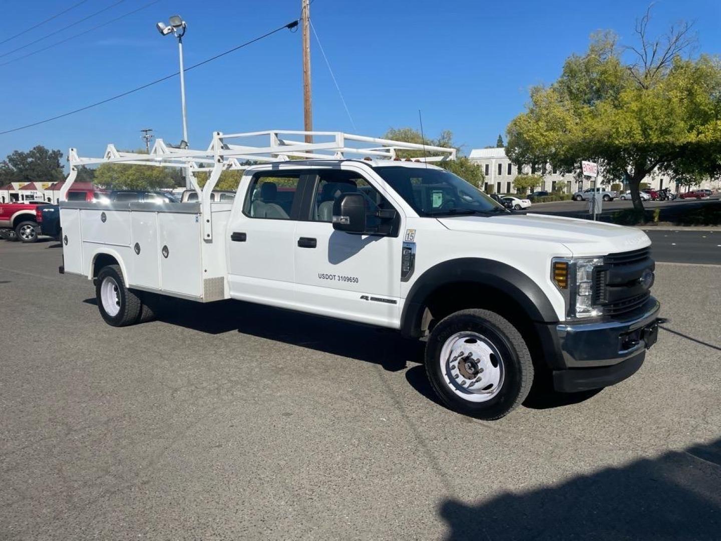 2019 White Ford F-450 Super Duty XL (1FD0W4HTXKE) with an 8 Cylinder Other engine, 6-Speed Automatic transmission, located at 800 Riverside Ave, Roseville, CA, 95678, 916-773-4549 & Toll Free: 866-719-4393, 38.732265, -121.291039 - DIESEL CREW CAB 4X4 UTILITY BED XL SERVICE RECORDS ONE OWNER - Photo#1
