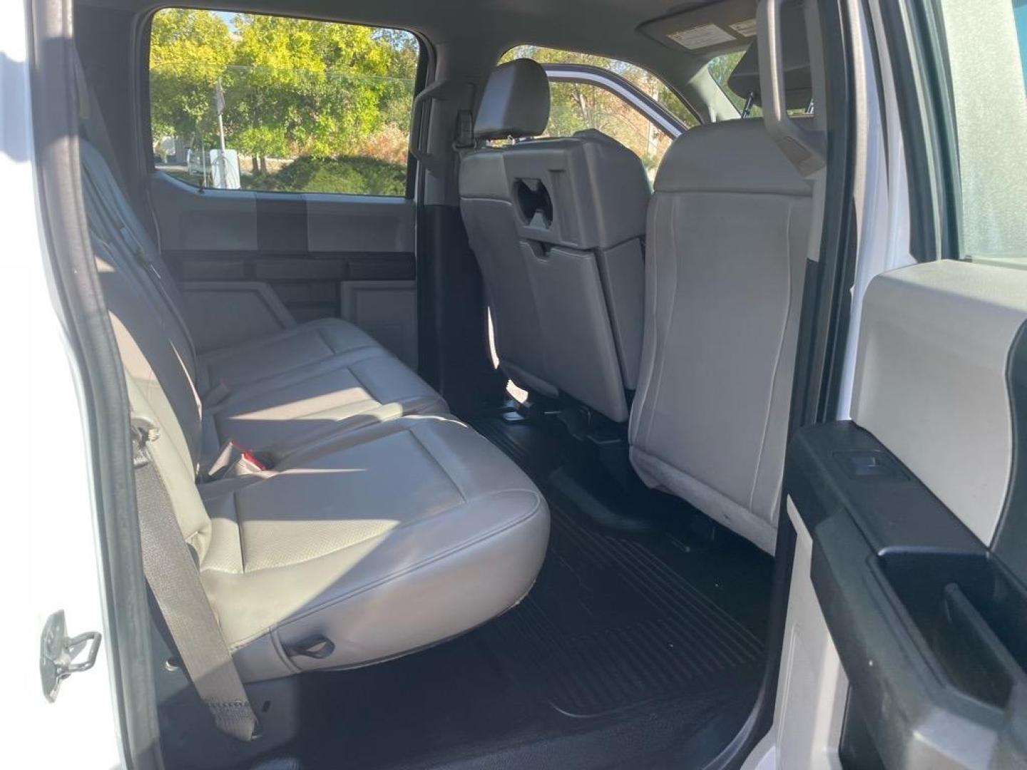2019 White Ford F-450 Super Duty XL (1FD0W4HTXKE) with an 8 Cylinder Other engine, 6-Speed Automatic transmission, located at 800 Riverside Ave, Roseville, CA, 95678, 916-773-4549 & Toll Free: 866-719-4393, 38.732265, -121.291039 - DIESEL CREW CAB 4X4 UTILITY BED XL SERVICE RECORDS ONE OWNER - Photo#13