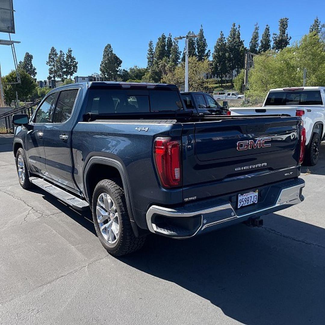 2019 BLUE GMC Sierra 1500 4WD (3GTU9DED4KG) with an 8-Cyl 5.3 Liter engine, Automatic transmission, located at 412 Auto Vista Drive, Palmdale, 93551, (661) 945-0620, 34.592636, -118.136681 - Photo#2