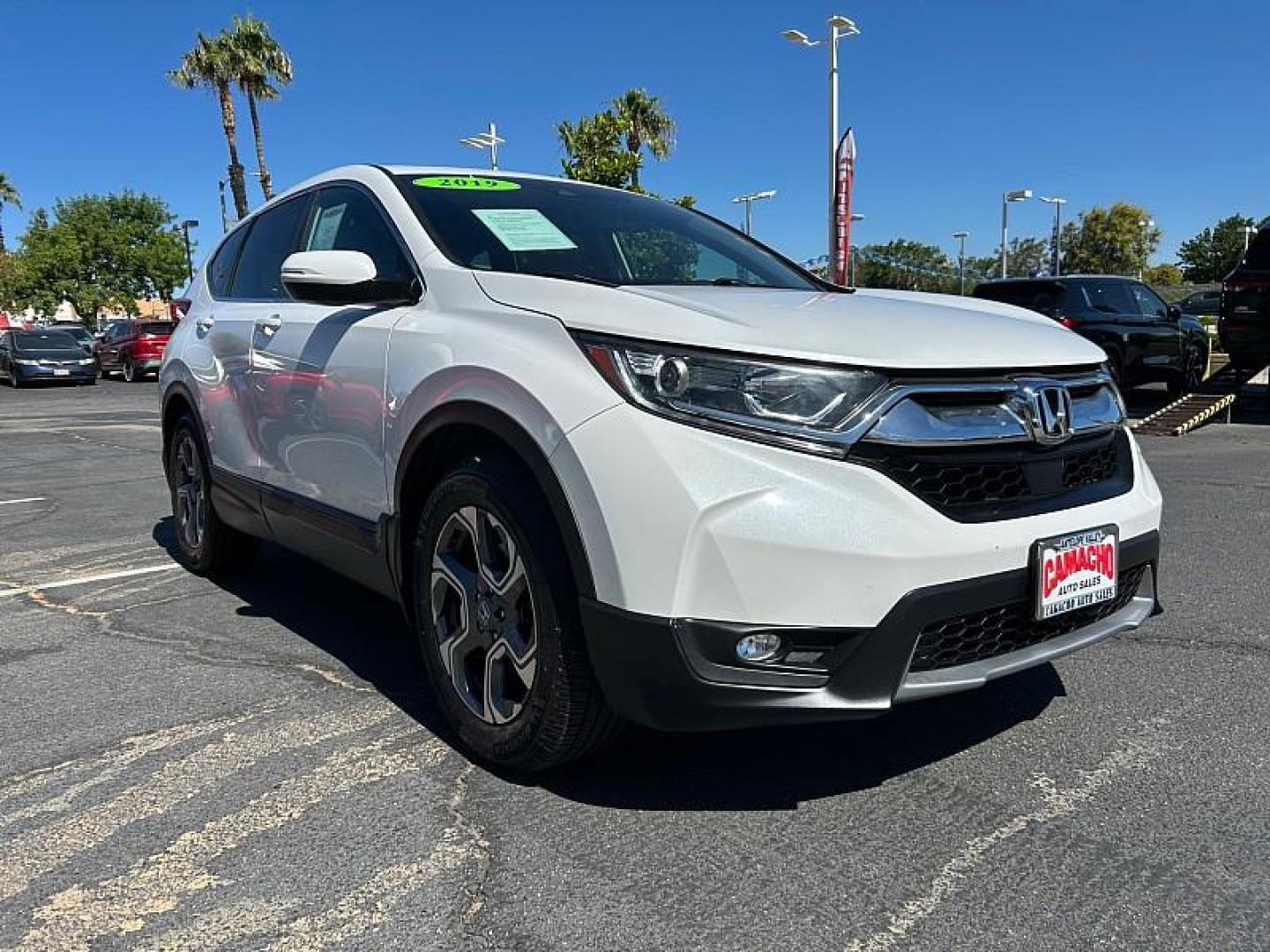 2019 WHITE Honda CR-V (5J6RW1H81KA) with an 4-Cyl Turbo 1.5 Liter engine, Automatic CVT transmission, located at 412 Auto Vista Drive, Palmdale, 93551, (661) 945-0620, 34.592636, -118.136681 - Photo#0