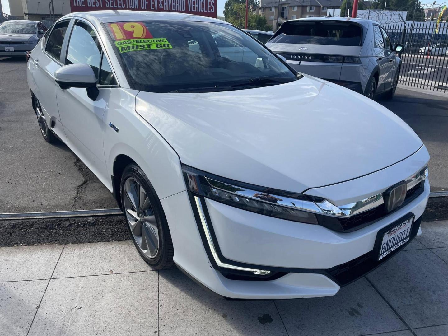 2019 Honda Clarity Plug-In Hybrid (JHMZC5F10KC) with an 1.5L L4 DOHC 16V HYBRID engine, CVT transmission, located at 744 E Miner Ave, Stockton, CA, 95202, (209) 944-5770, 37.956863, -121.282082 - PLUS TAXES AND FEES NO CHARGER AVAILABLE - Photo#0