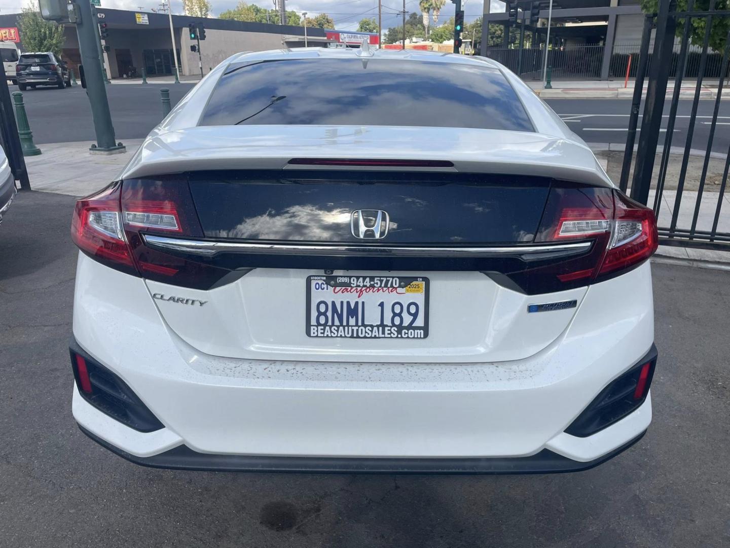 2019 Honda Clarity Plug-In Hybrid (JHMZC5F19KC) with an 1.5L L4 DOHC 16V HYBRID engine, CVT transmission, located at 744 E Miner Ave, Stockton, CA, 95202, (209) 944-5770, 37.956863, -121.282082 - PLUS TAXES AND FEES NO CHARGER AVAILABLE - Photo#11